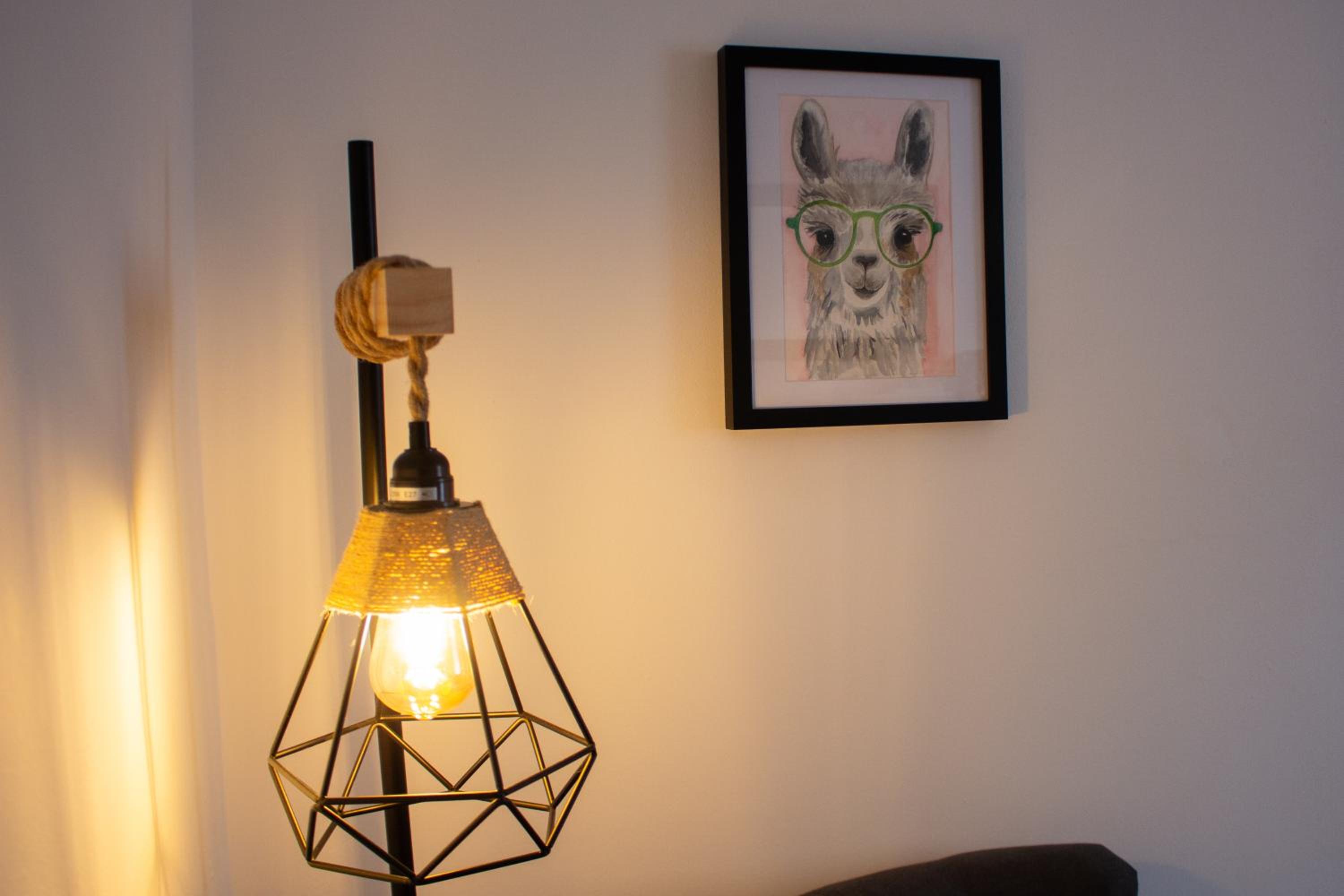 Marlborough Vacations - Characterful Cottage - Sleeps 6 - Parking - High Street - Property Image 40