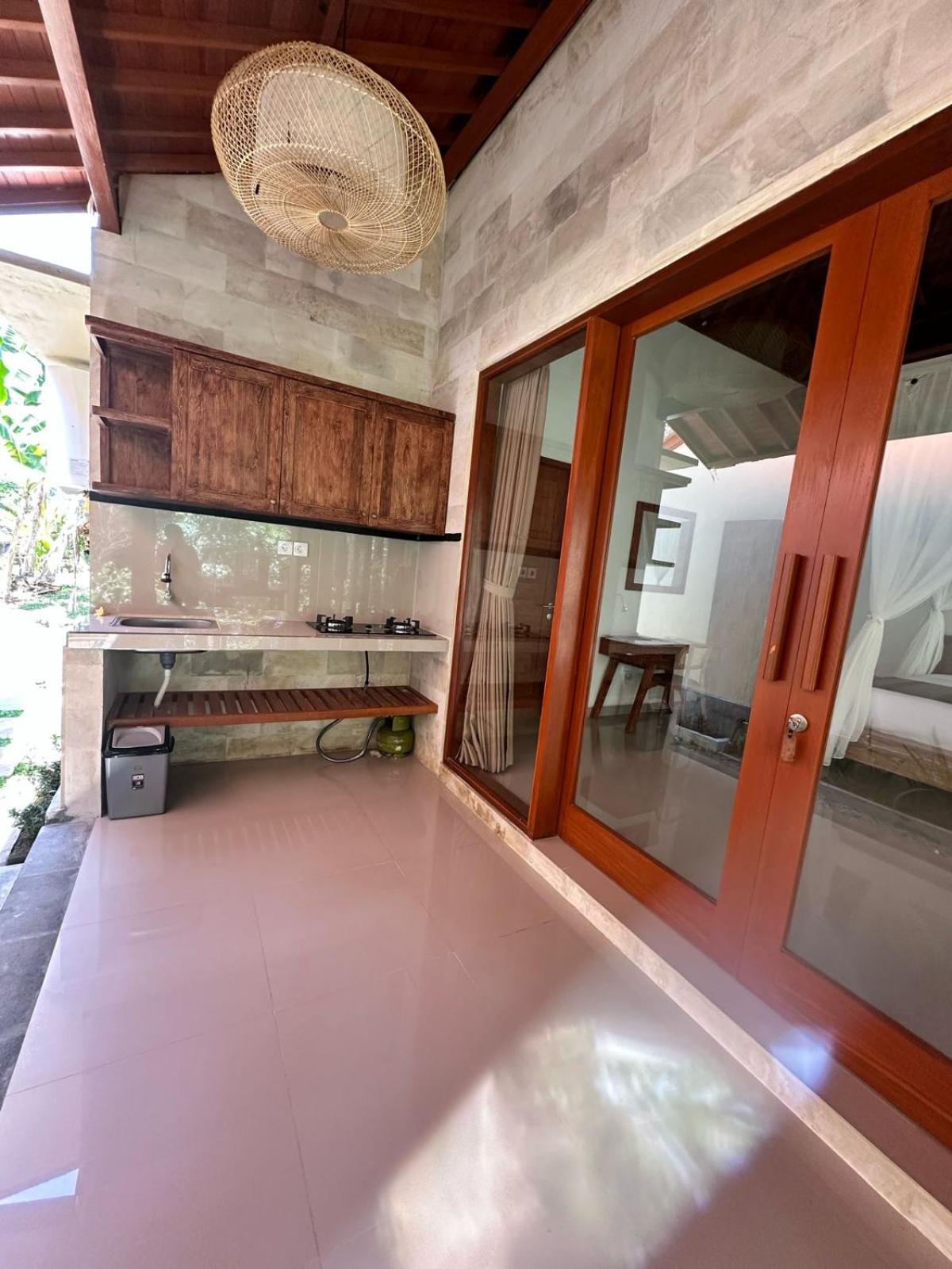 The Alus Cottage and Villa