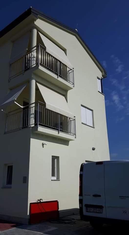 Apartmani Karla