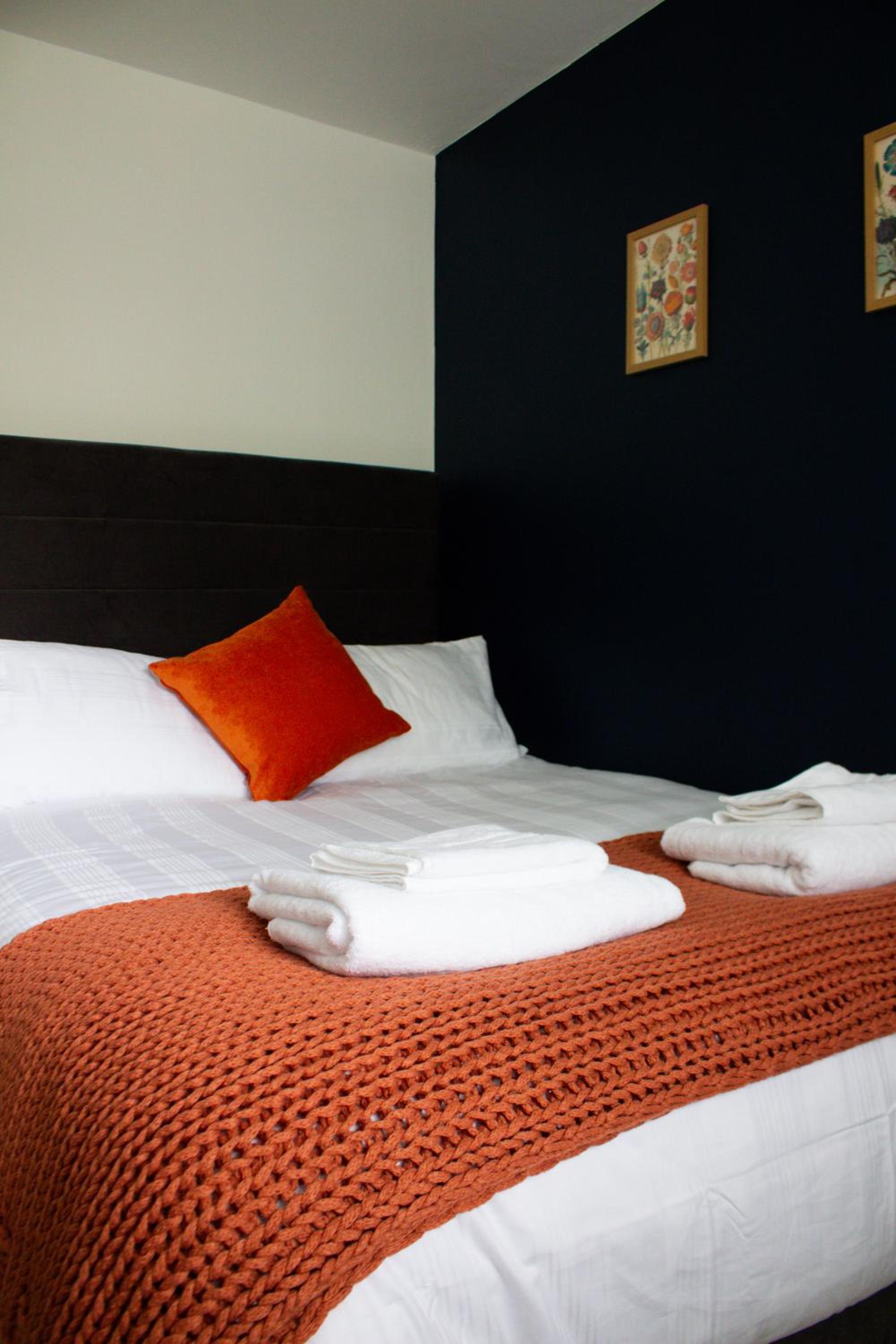 Marlborough Vacations - Characterful Cottage - Sleeps 6 - Parking - High Street - Property Image 26