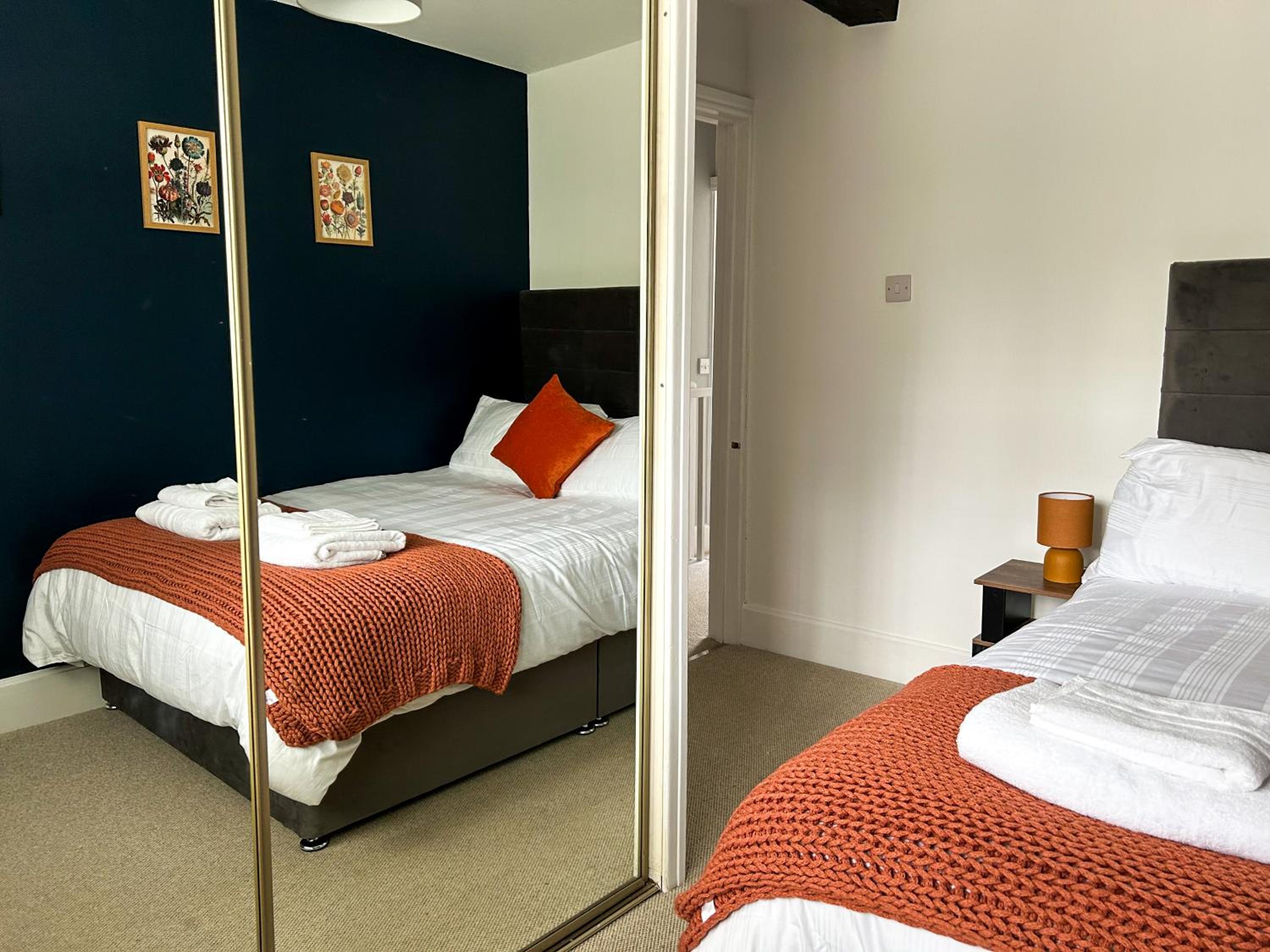 Marlborough Vacations - Characterful Cottage - Sleeps 6 - Parking - High Street - Property Image 23