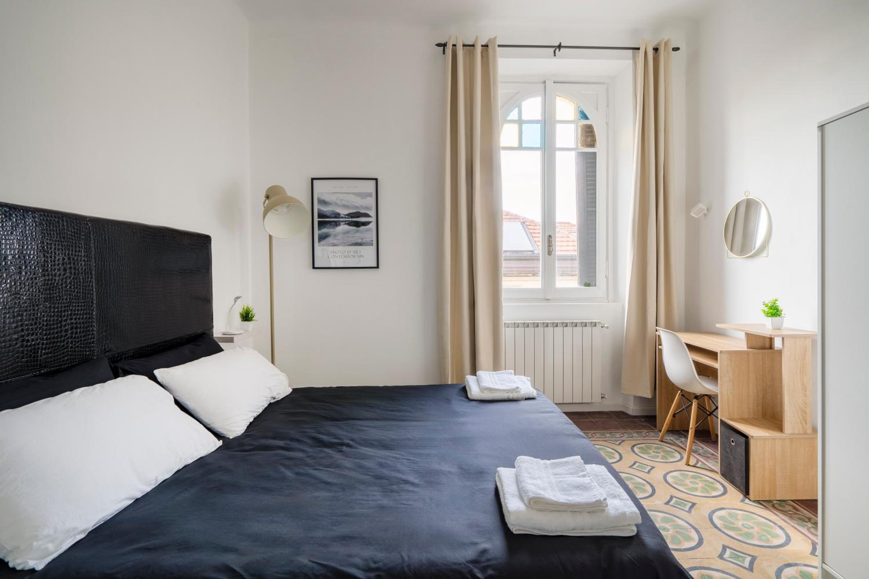 Monza Center, Milan - 1 min to Station - Wifi, AC
