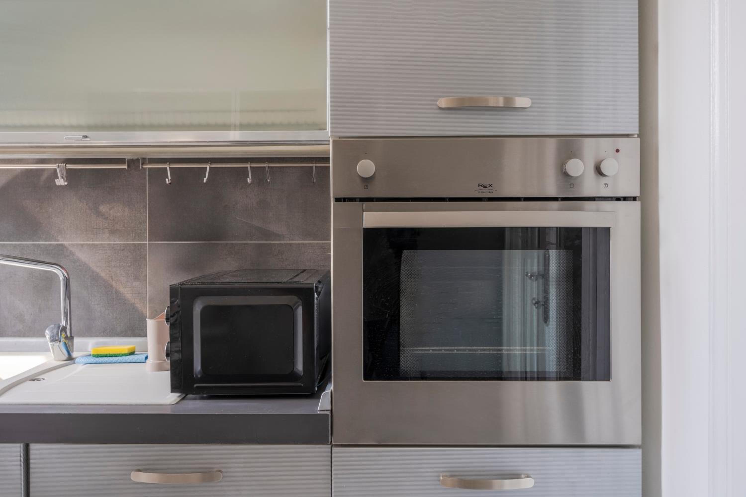 Monza Center, Milan - 1 min to Station - Wifi, AC