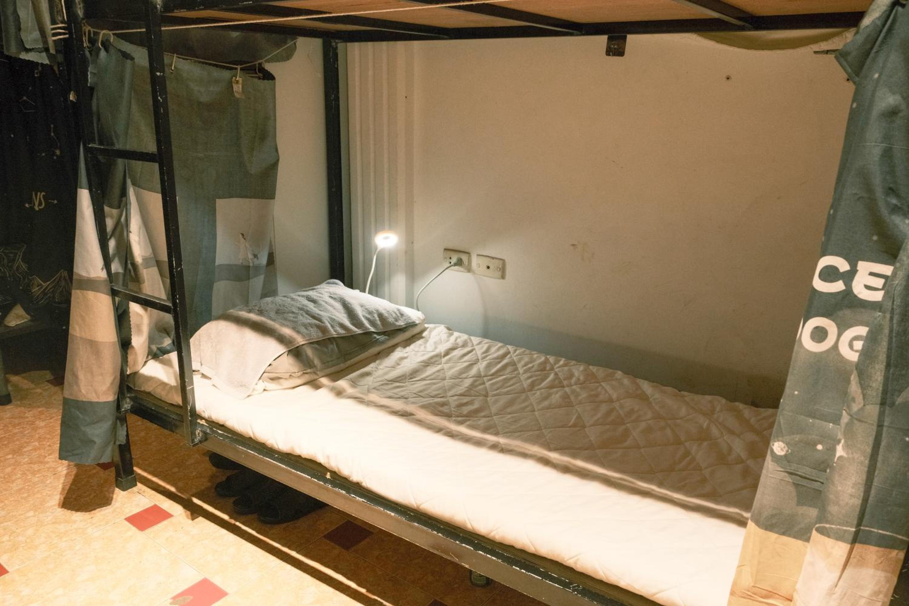 Ubuntu Hostel and Tour