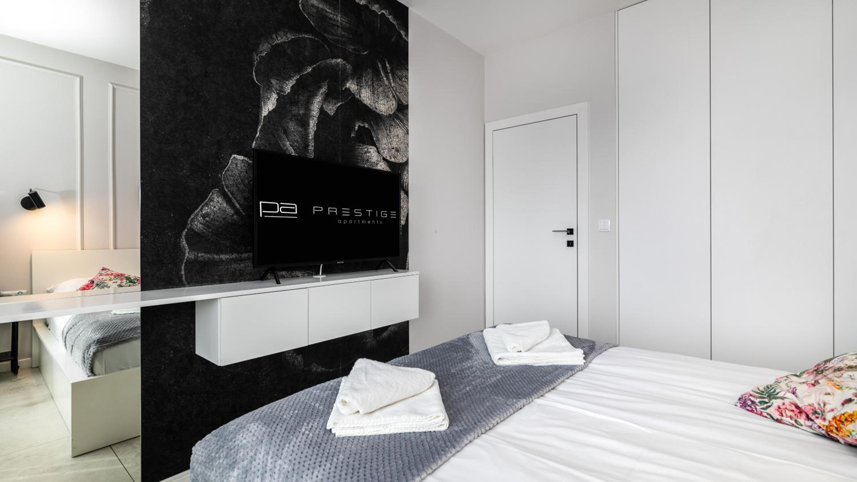Prestige Apartments - Rajska 8 - Old Town Gdańsk