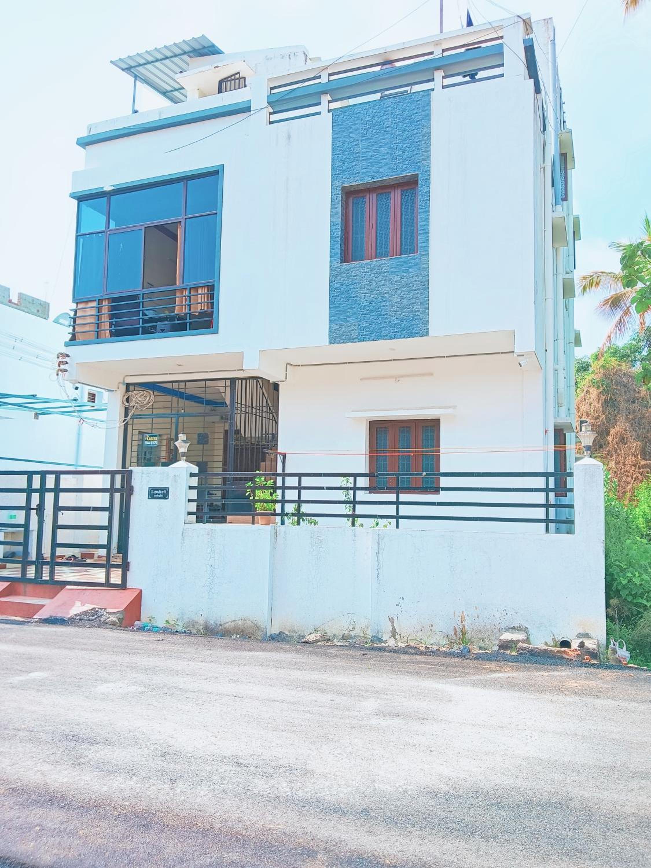 Rose Villa