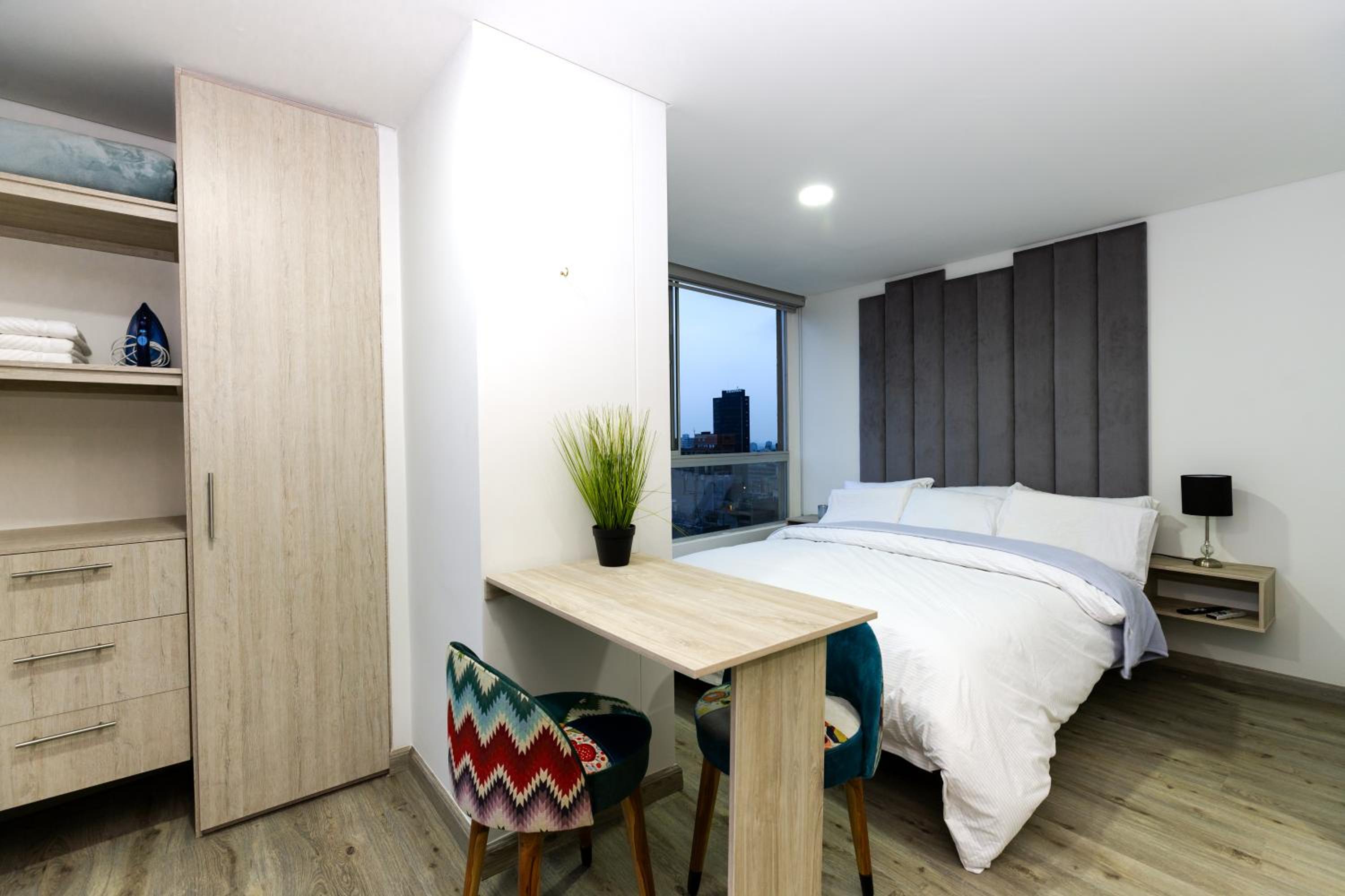 Apartamento de Lujo en Centro con Vista a la Ciudad