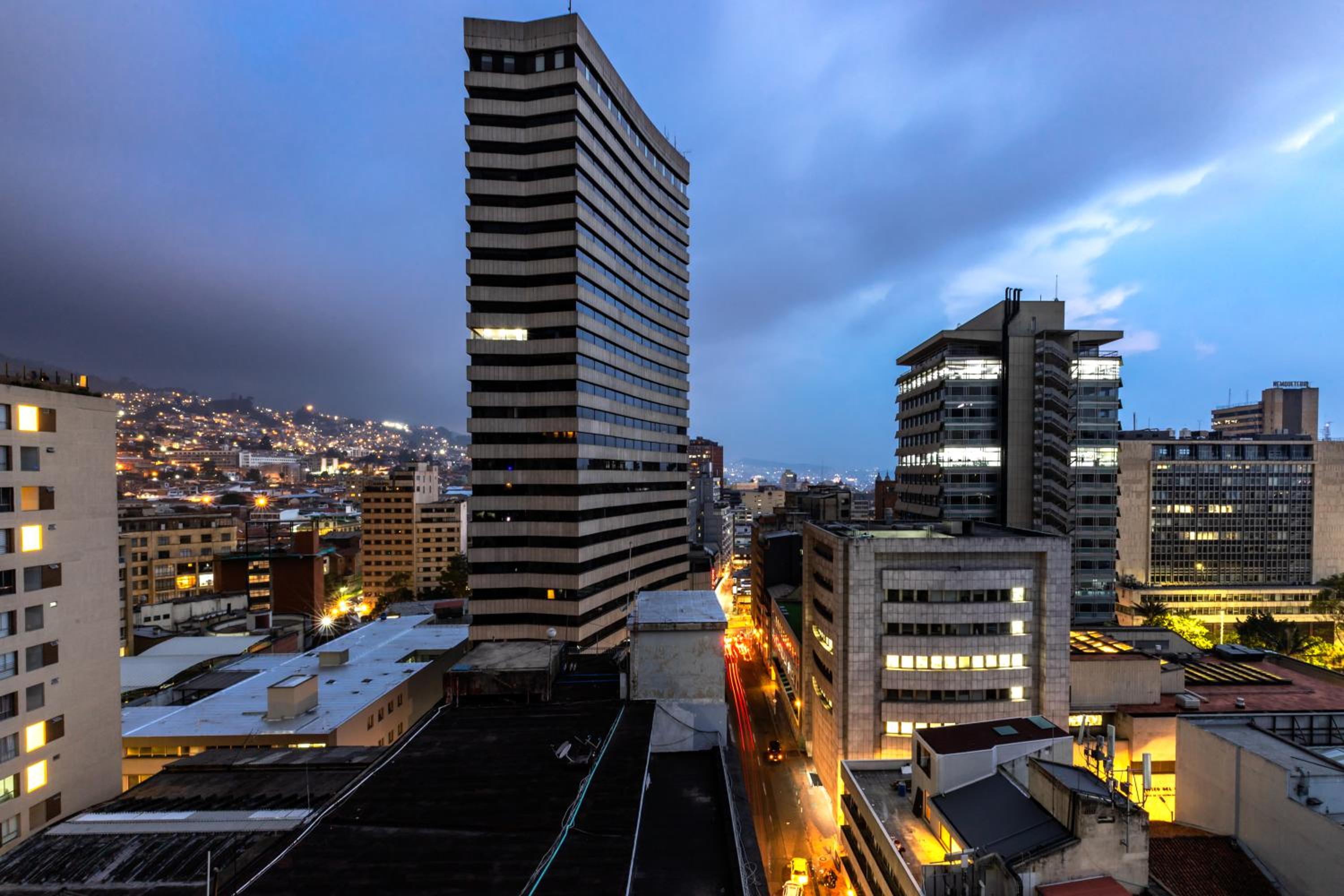 Apartamento de Lujo en Centro con Vista a la Ciudad