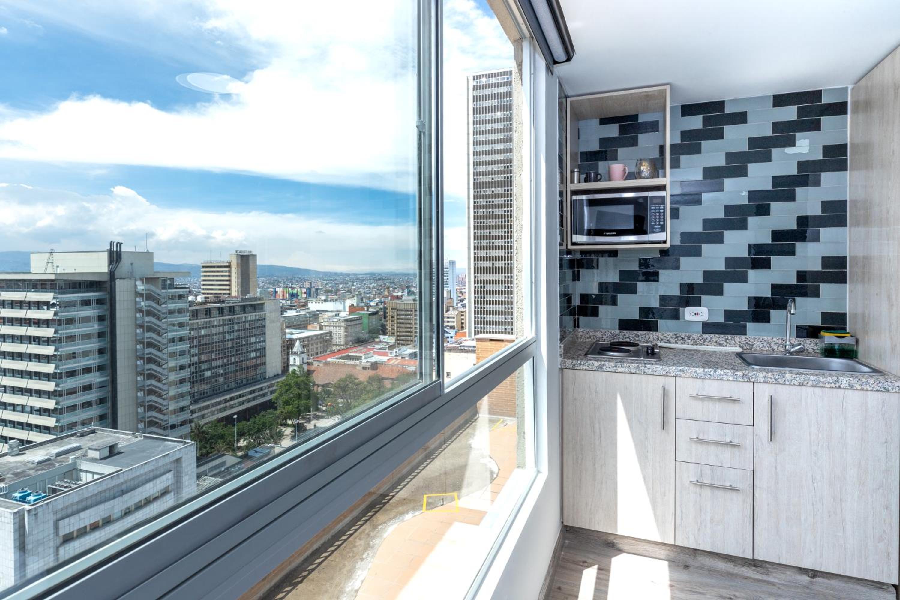 Apartamento de Lujo en Centro con Vista a la Ciudad