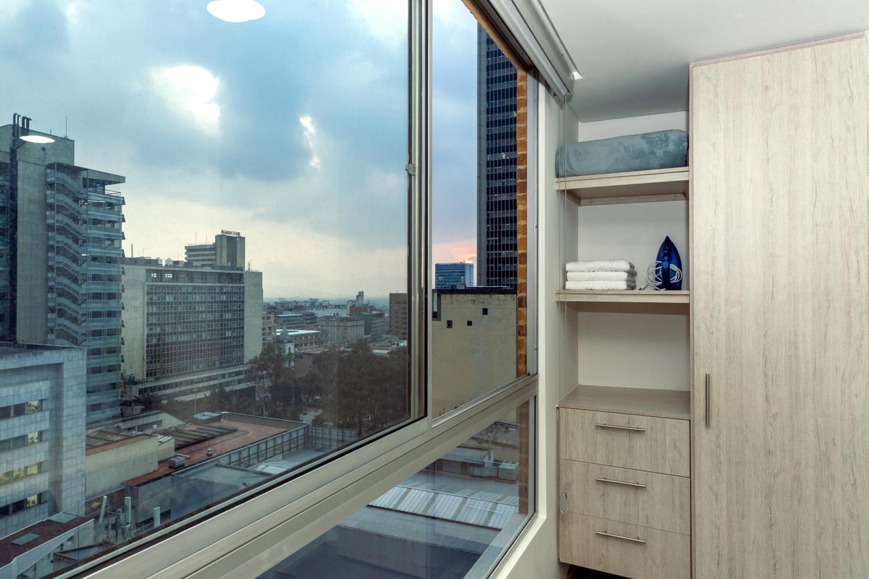 Apartamento de Lujo en Centro con Vista a la Ciudad