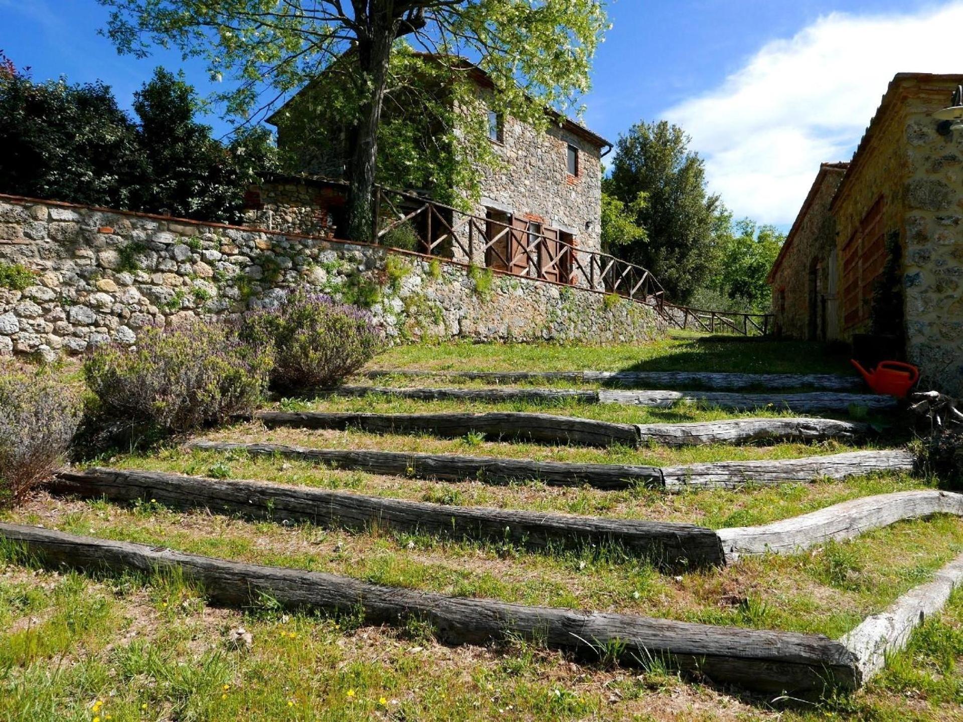 Ruhiges Ferienhaus mit Garten und Panoramablick