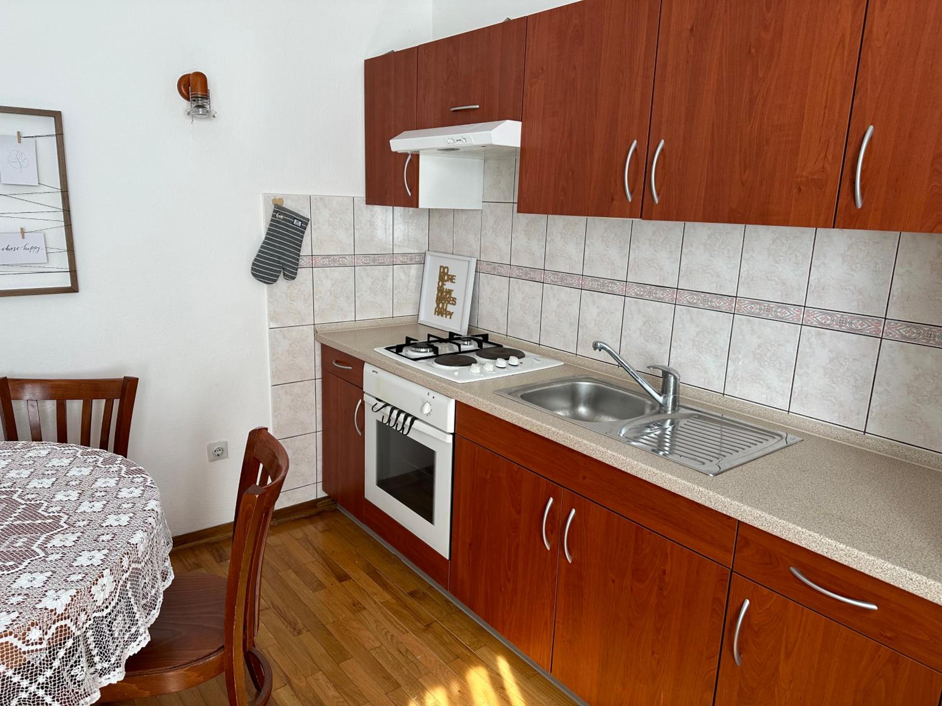 Sunny Hill Apartment