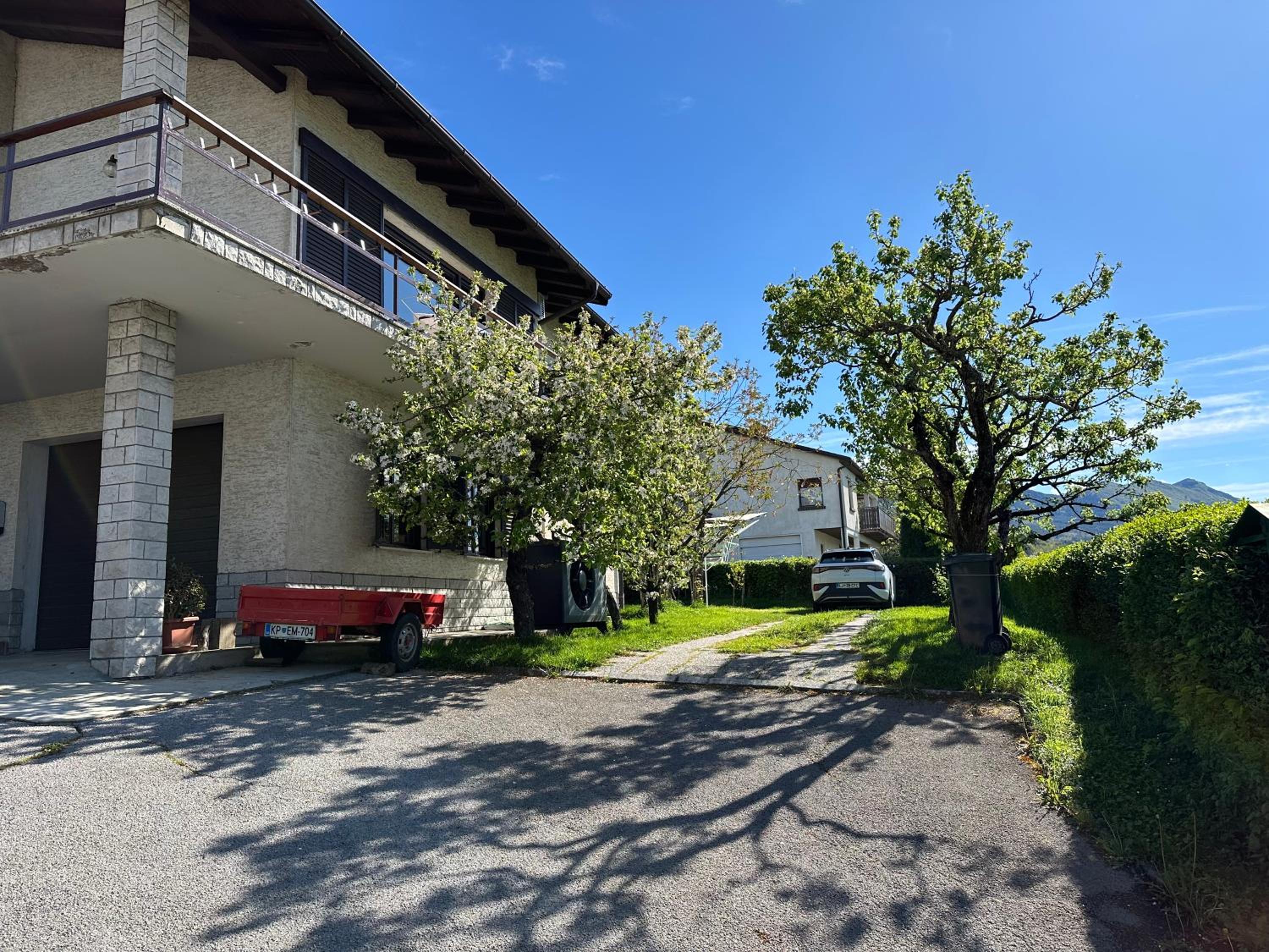 Sunny Hill Apartment