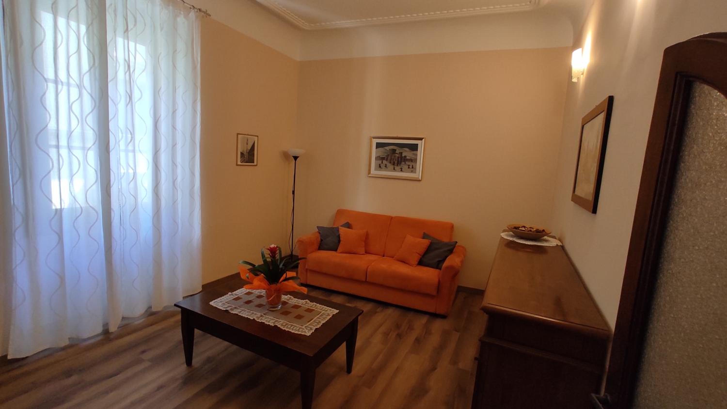 Calzaioli Apartment - Steps from the Duomo