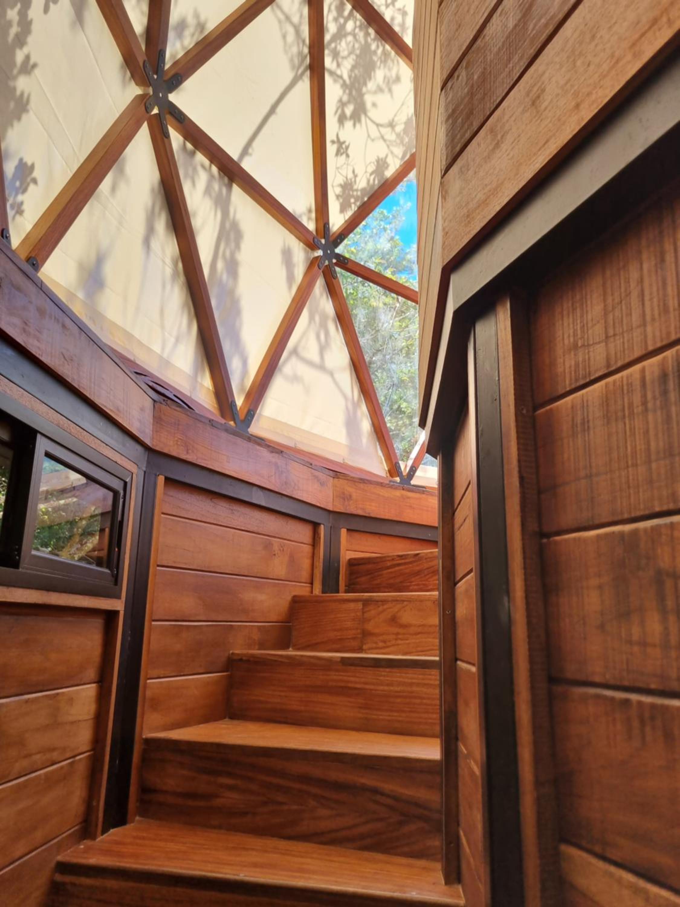 NATURAVE - Into the woods - Mountain cabins