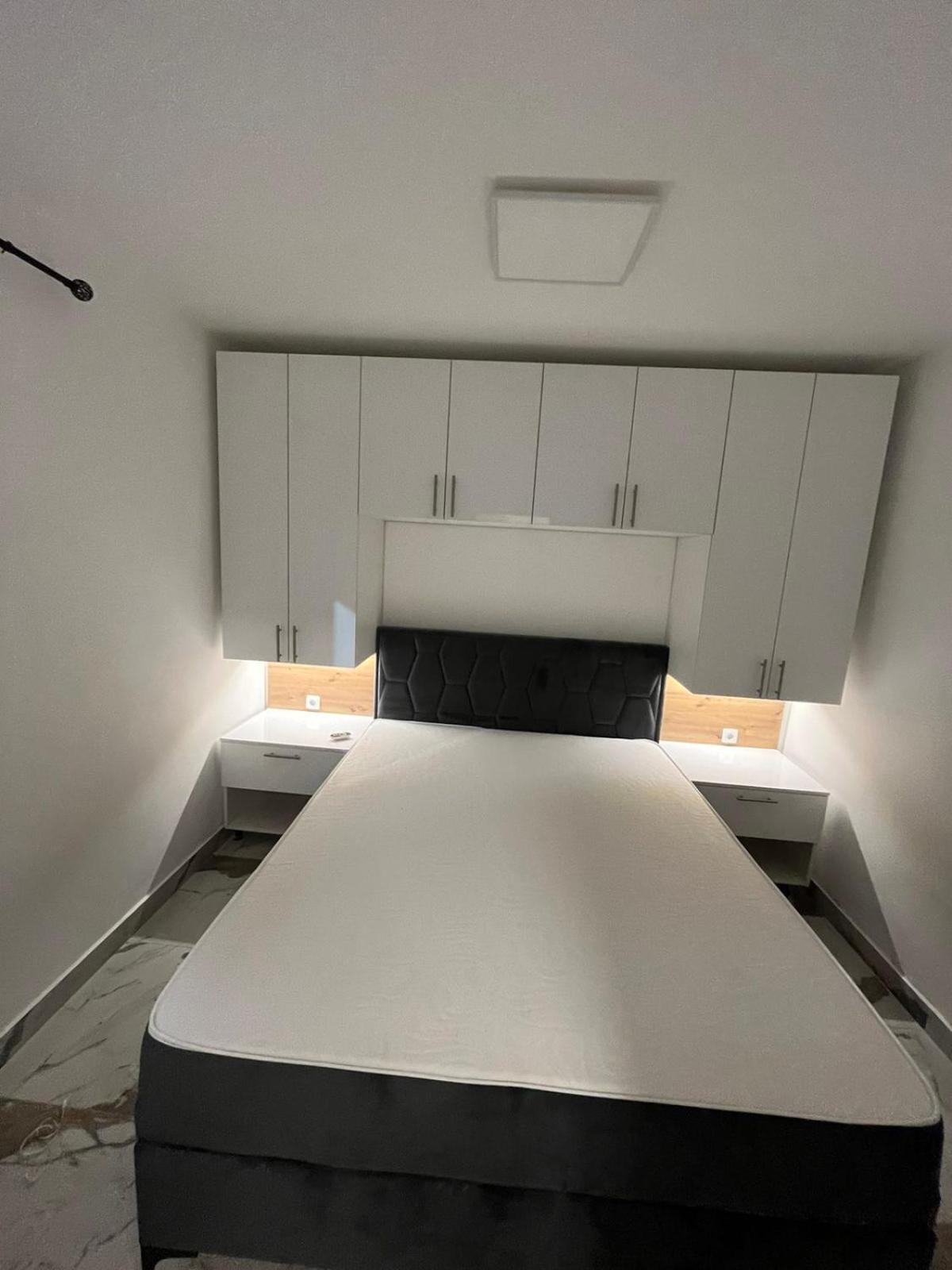 Apartmani Komatina Ðenovići 1 view 4
