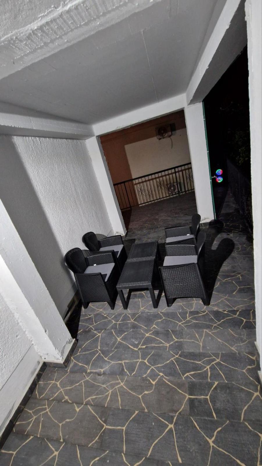 Apartmani Komatina Ðenovići 1 view 5