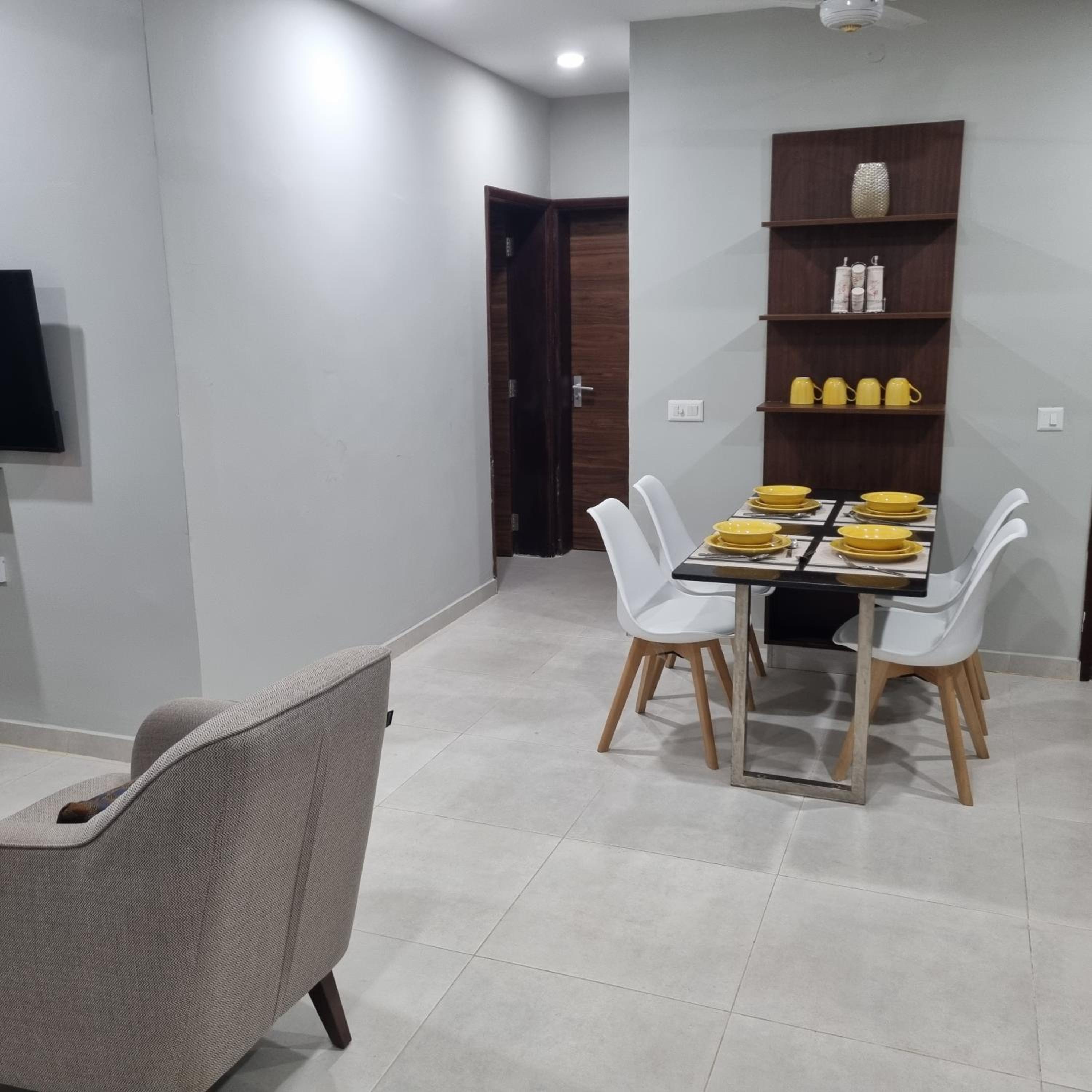 Luxury 2 bedroom, 2 bathroom seaside Apartment in Aquaview Complex view 5