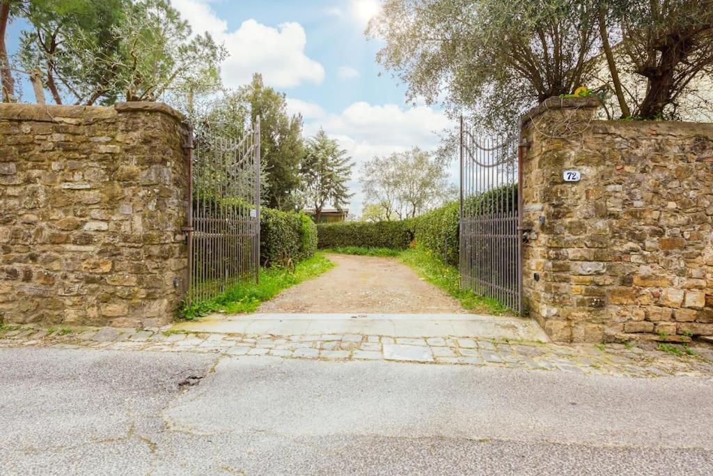 Il Portico sui Colli giardino privato e posto auto