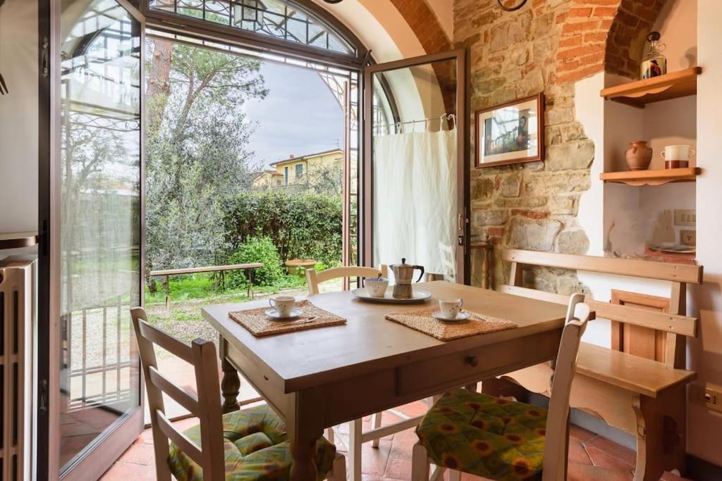 Il Portico sui Colli giardino privato e posto auto