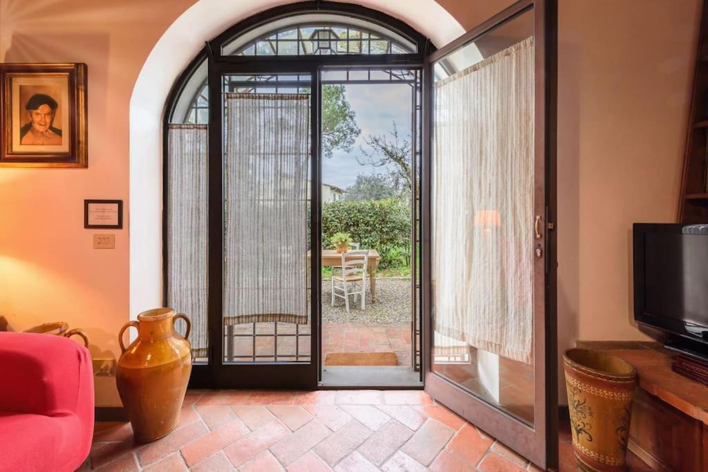 Il Portico sui Colli giardino privato e posto auto