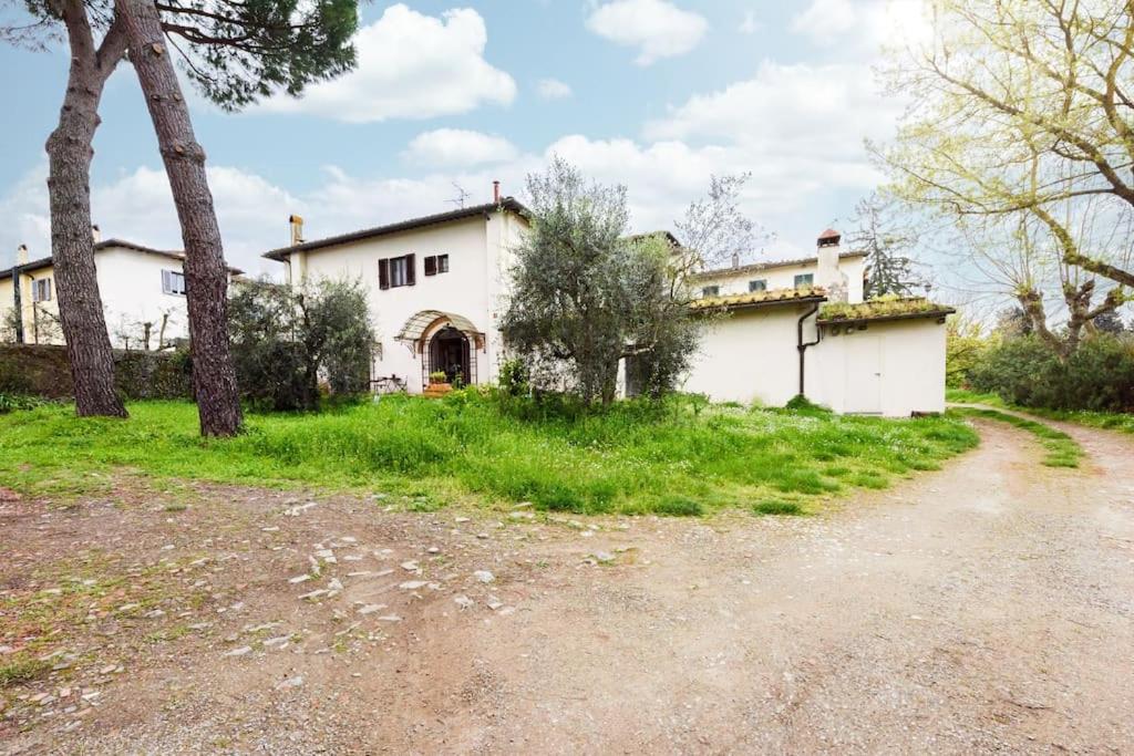 Il Portico sui Colli giardino privato e posto auto