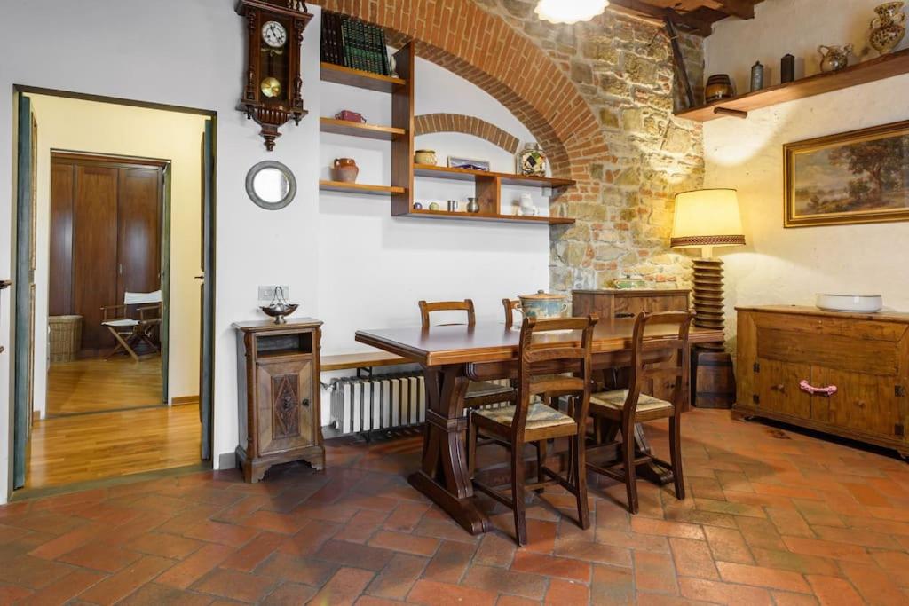 Il Portico sui Colli giardino privato e posto auto