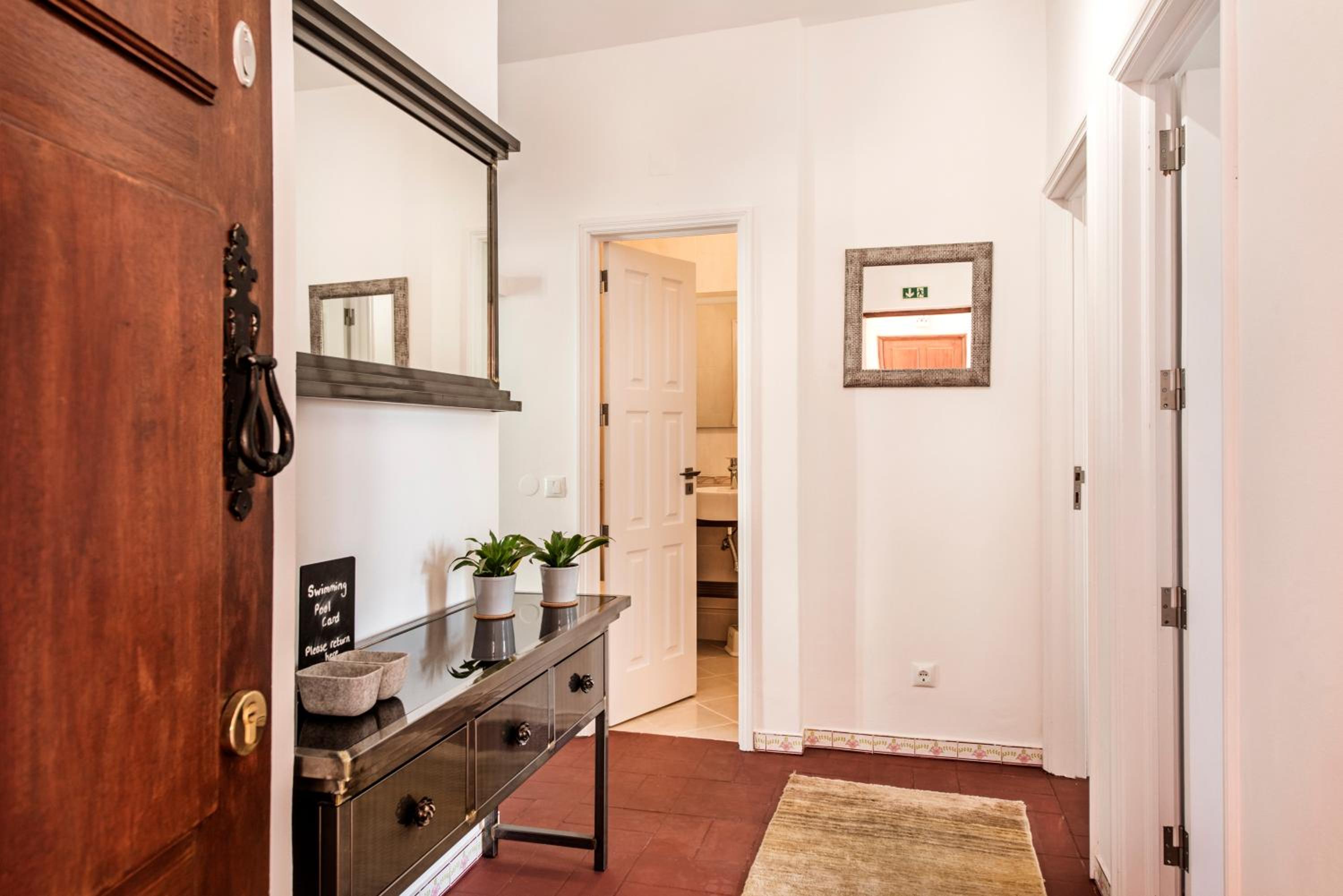 Spacious 3BR Apartment in Vilamoura Old Village with Rooftop BBQ, Pools & Panoramic Views view 4