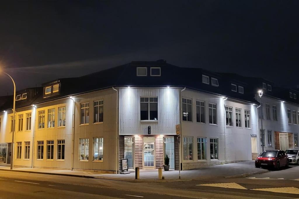 Modern Apt RVK City Center