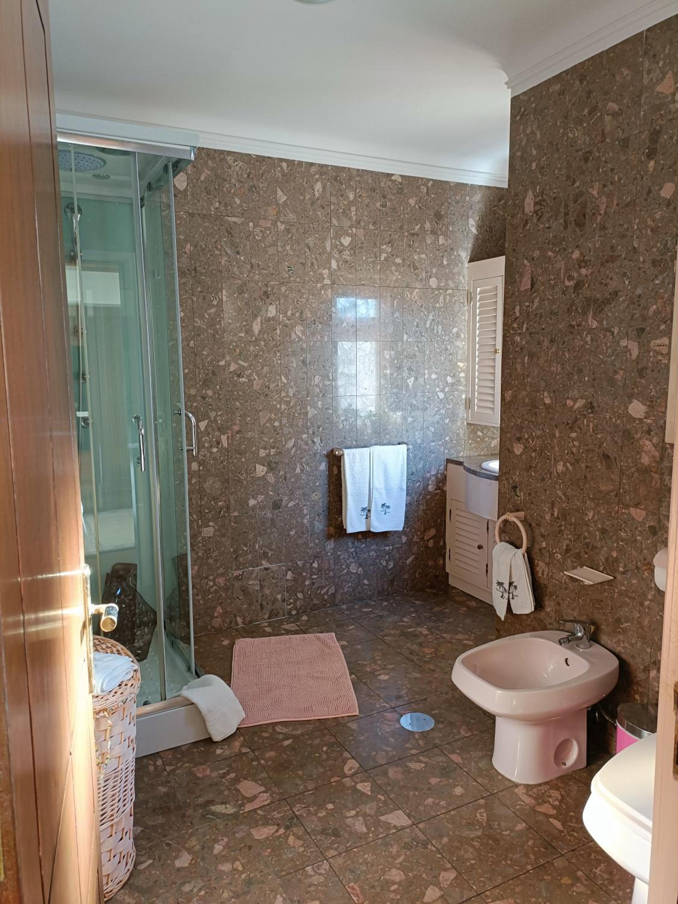 Guesthouse Pool & Sea Espinho Oporto, photo 14