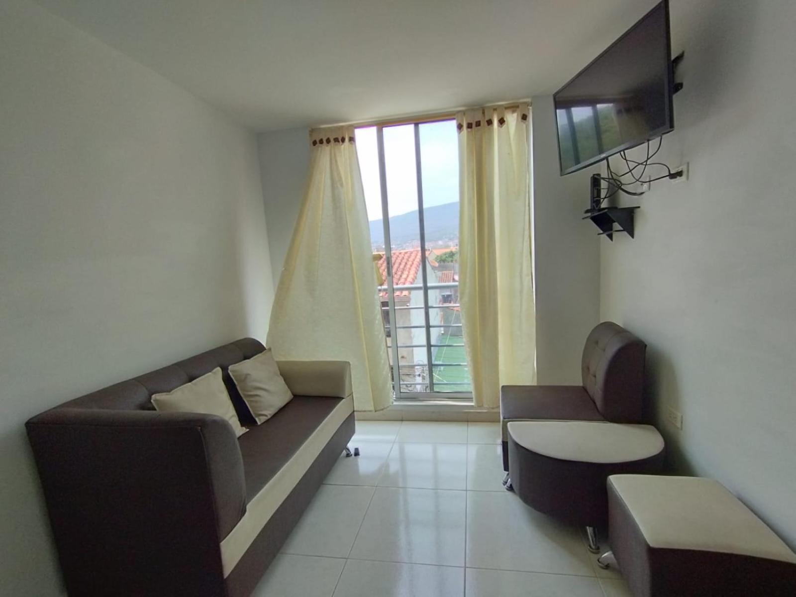Apartamento Tercer Piso amoblado