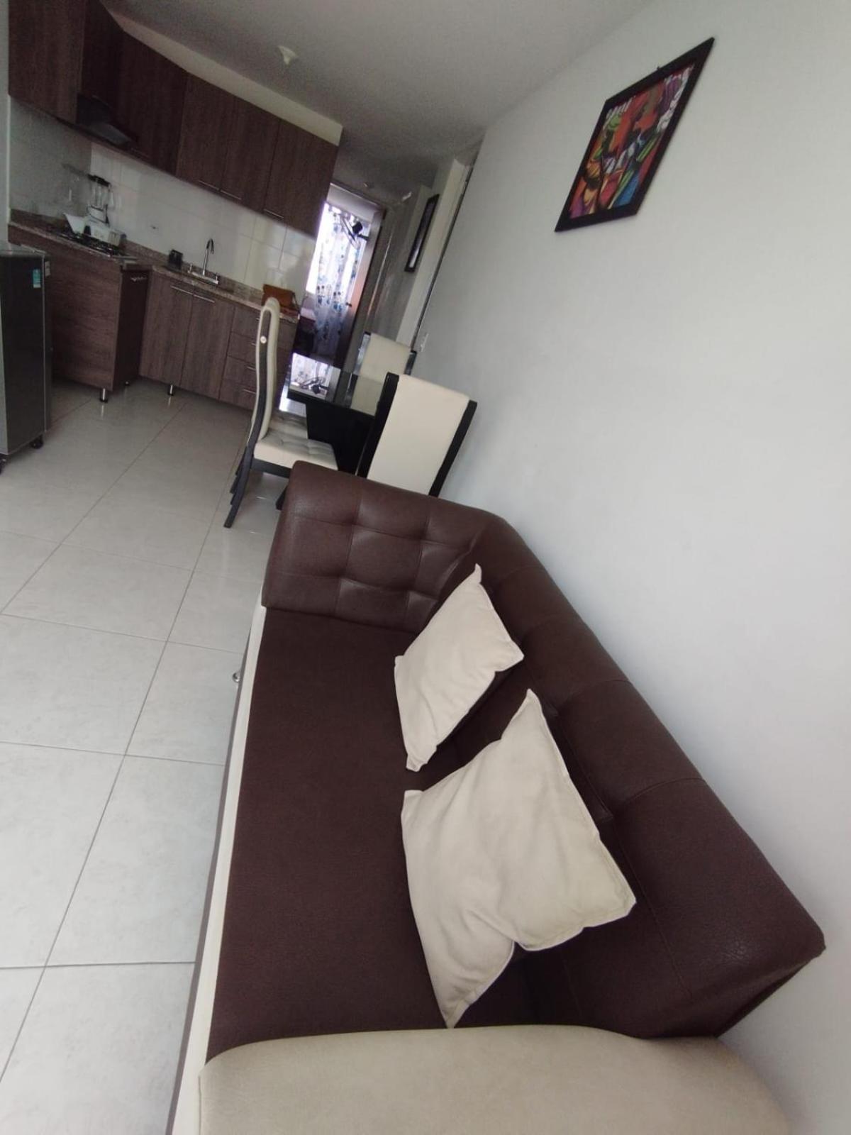 Apartamento Tercer Piso amoblado
