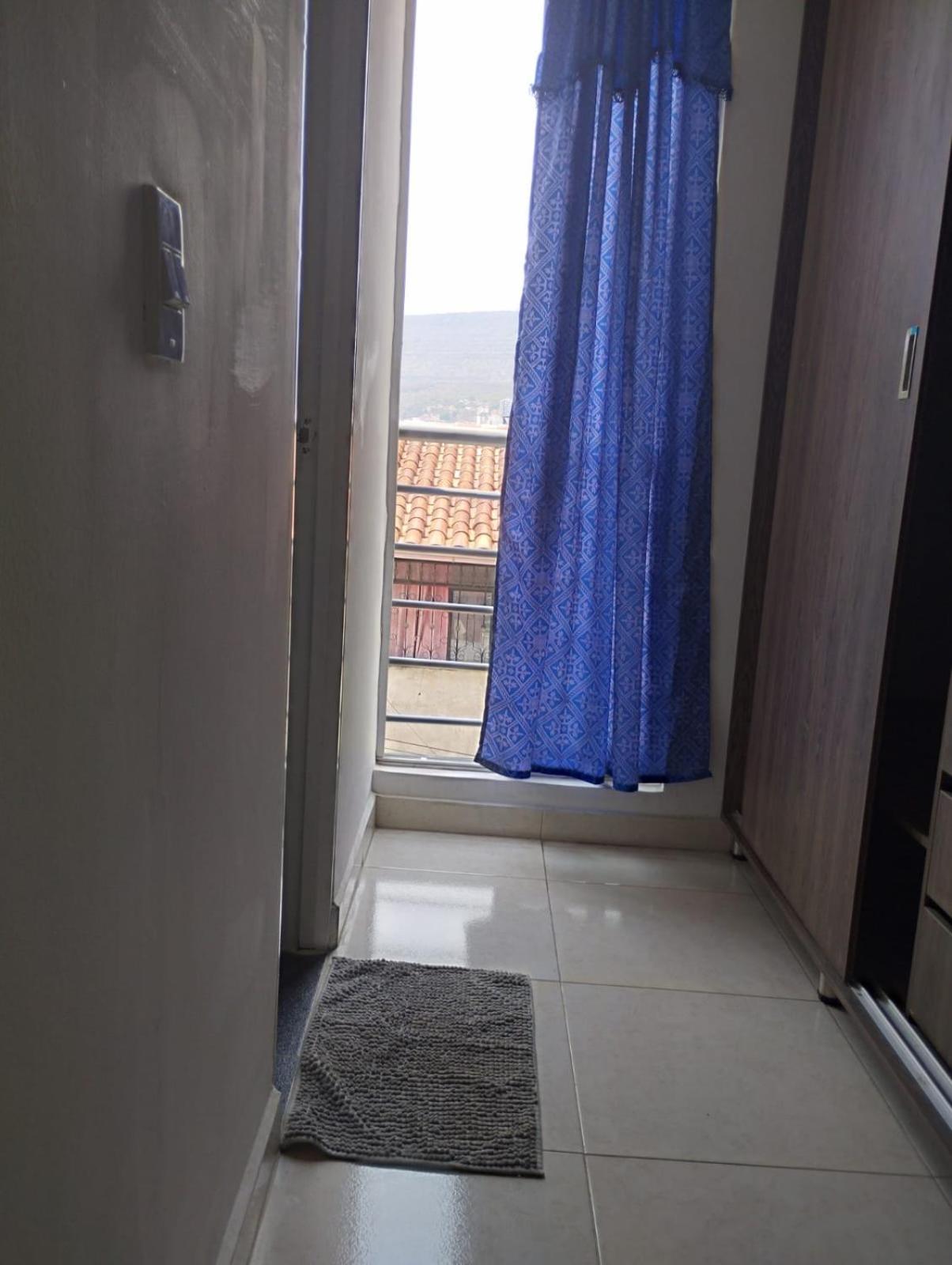 Apartamento Tercer Piso amoblado