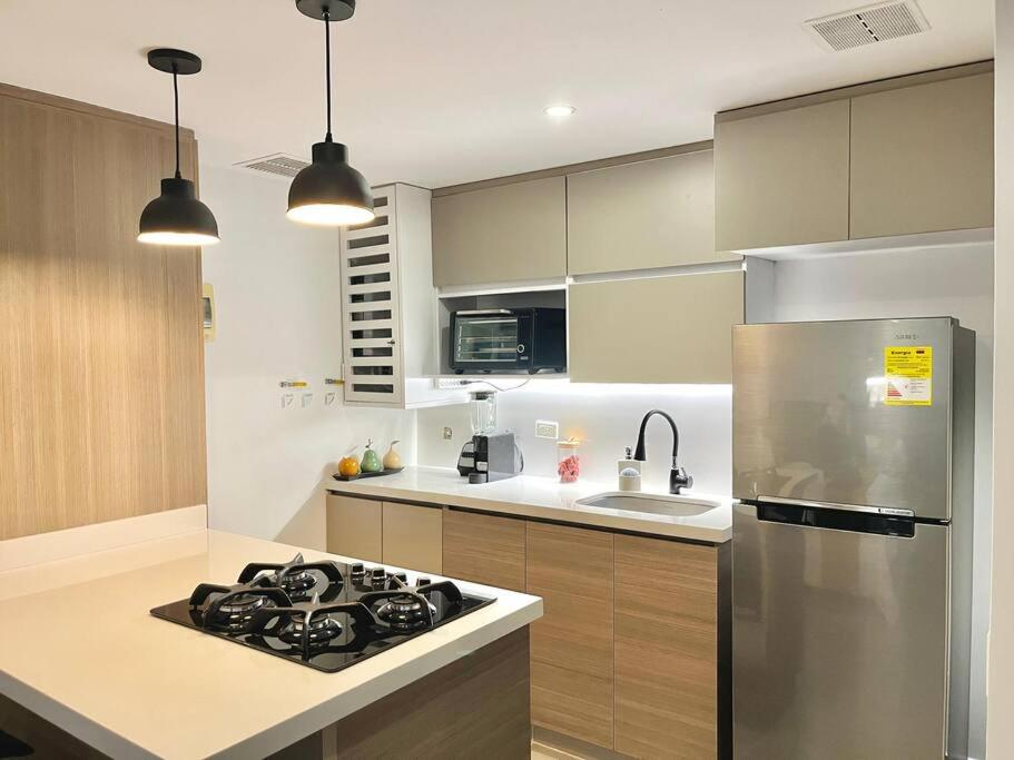 Luxury El Poblado Loft, relax in Medellin's heart!