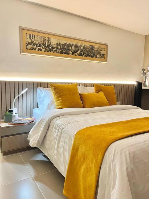 Luxury El Poblado Loft, relax in Medellin's heart!