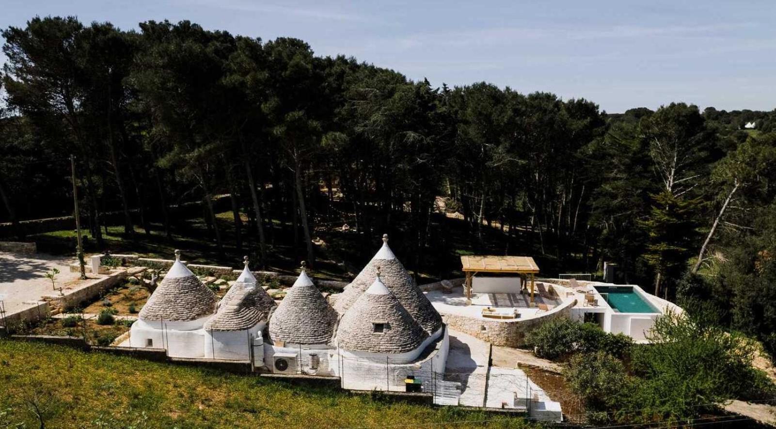 Trulli Pinacea view 3