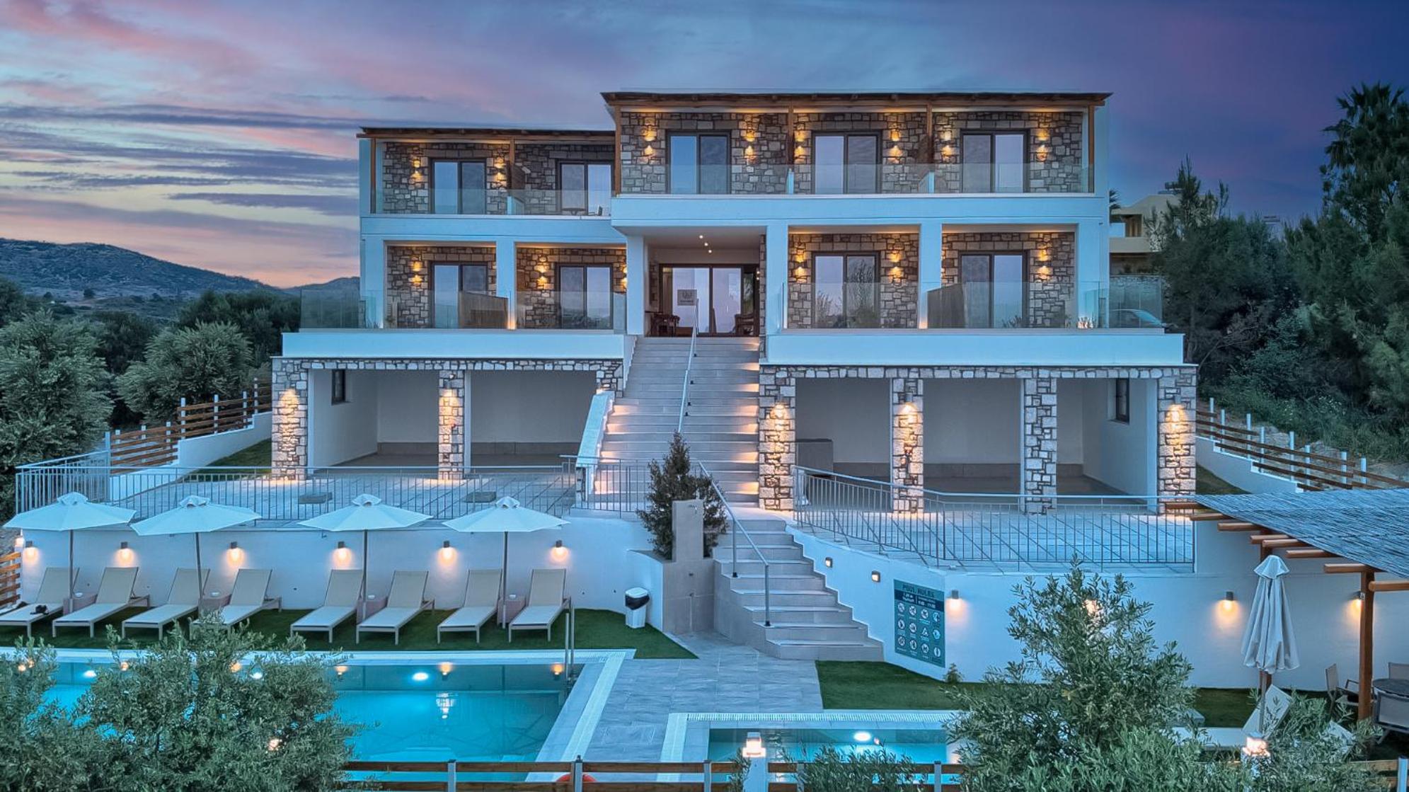 Hotel KOUROS STONE SUITES - Image 1