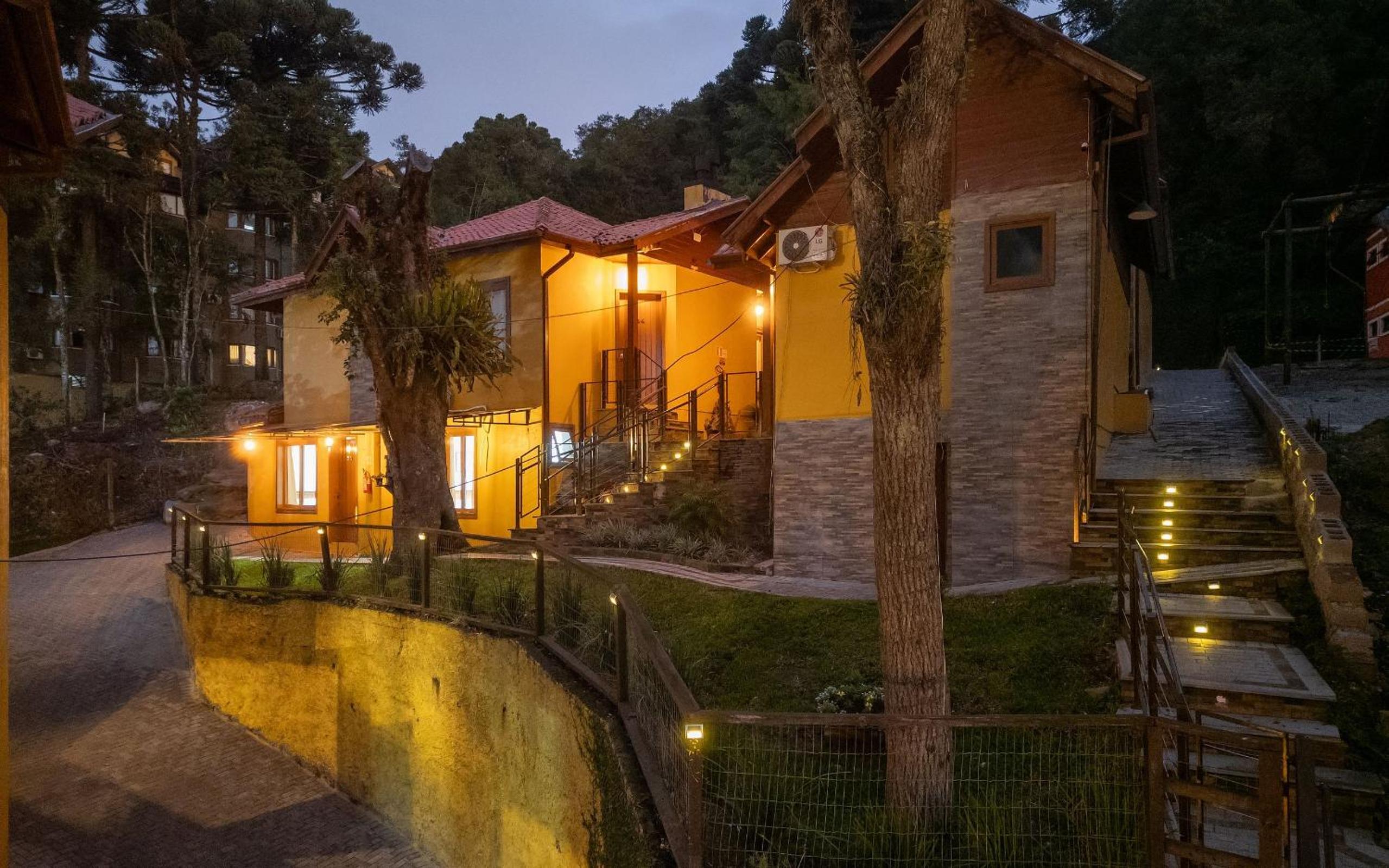 LOCAR-IN GRAMADO - Chalés e Apartamentos Hill Top Centro