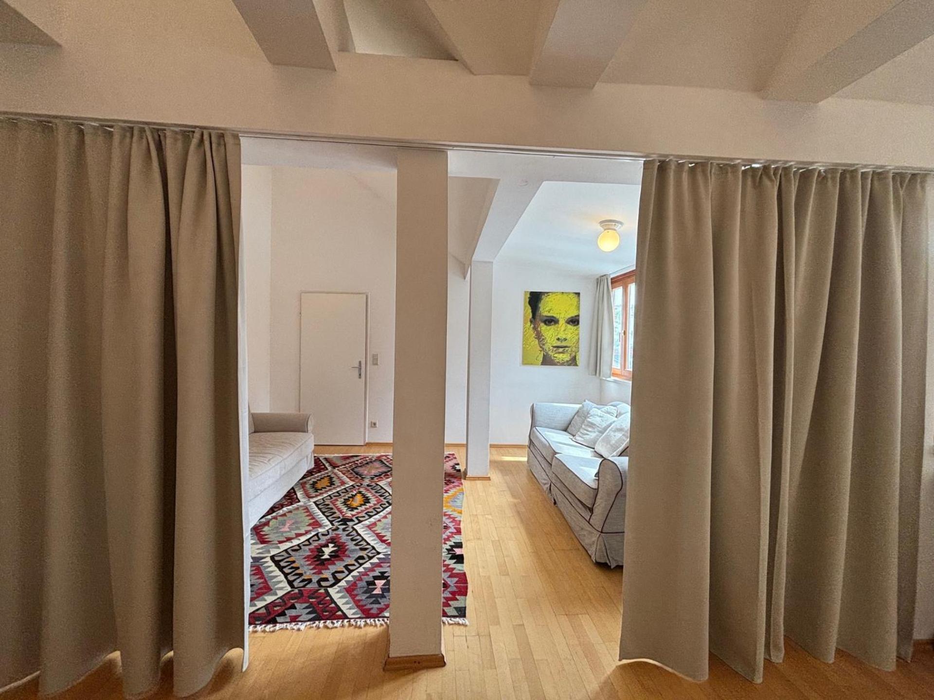 Großzügiges Apartment in historischem Gebäude