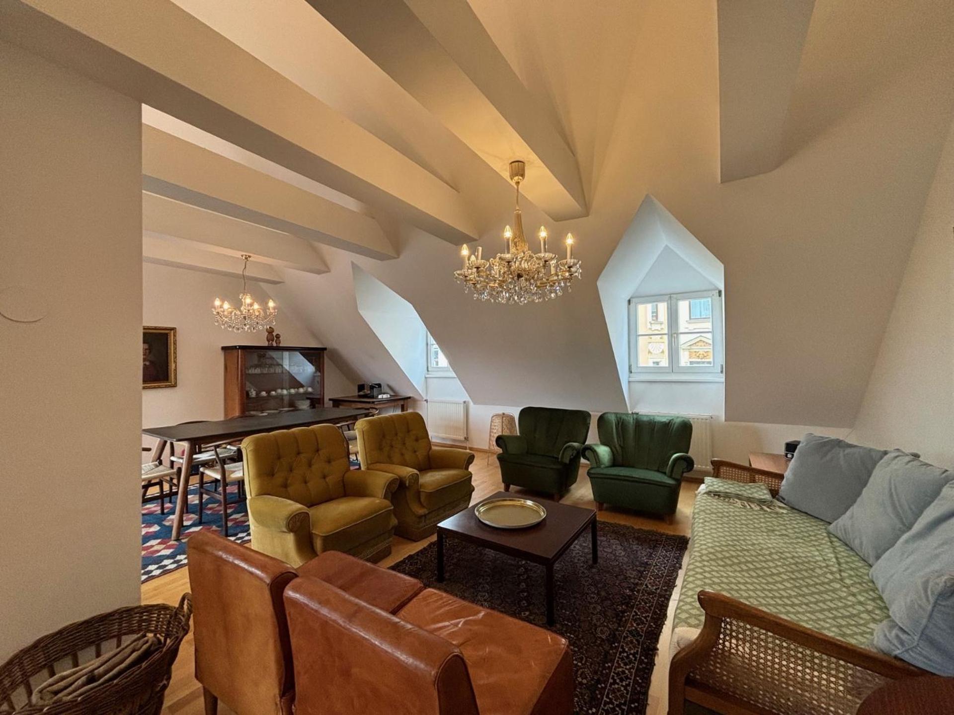 Großzügiges Apartment in historischem Gebäude