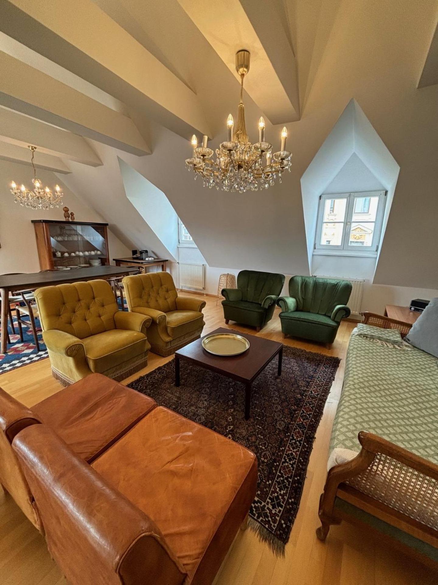Großzügiges Apartment in historischem Gebäude