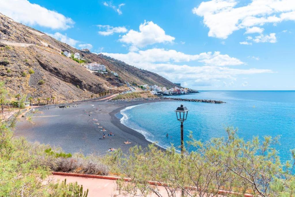Holidays Radazul Sea View & wiffi view 4