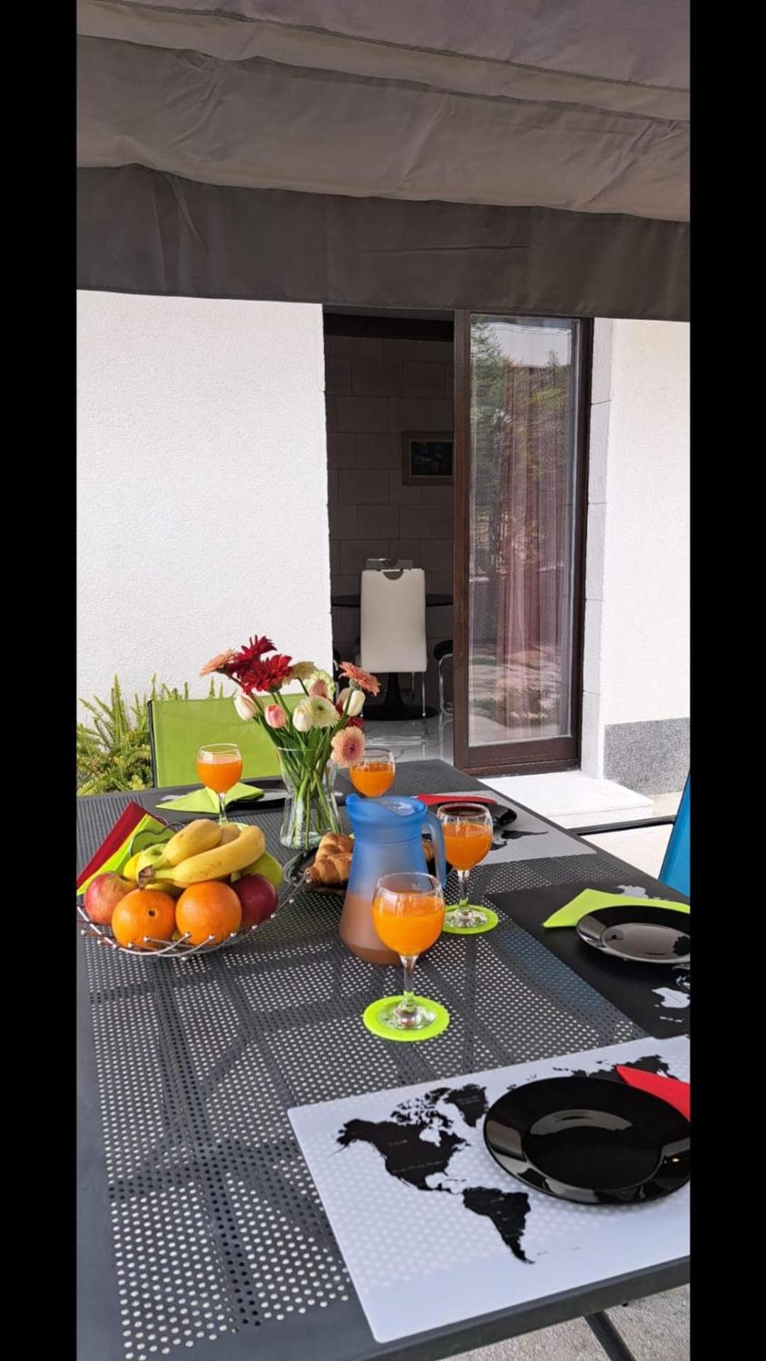 Apartments Dinko Podstrana