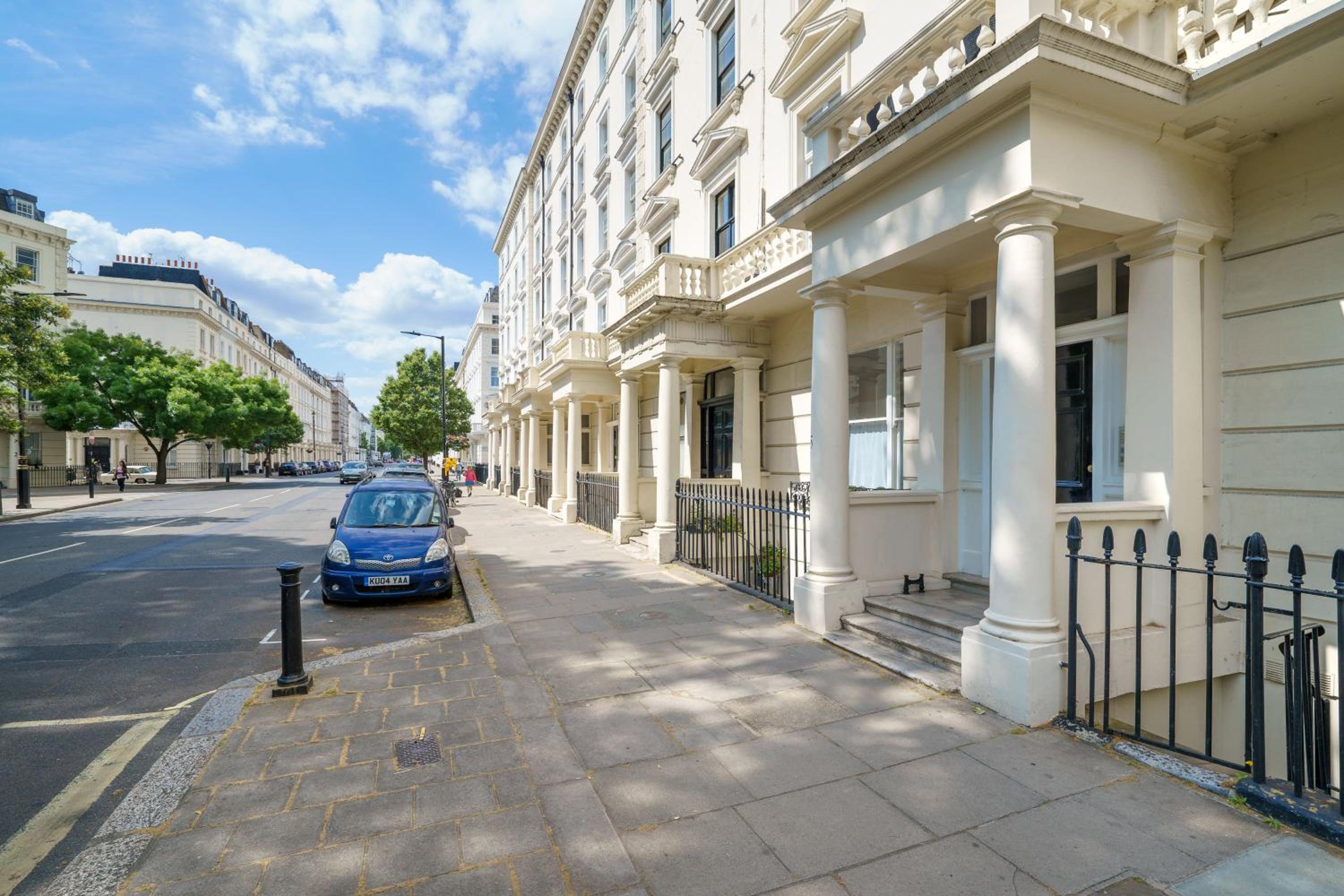 2 bedroom flat in Pimlico & Westminster