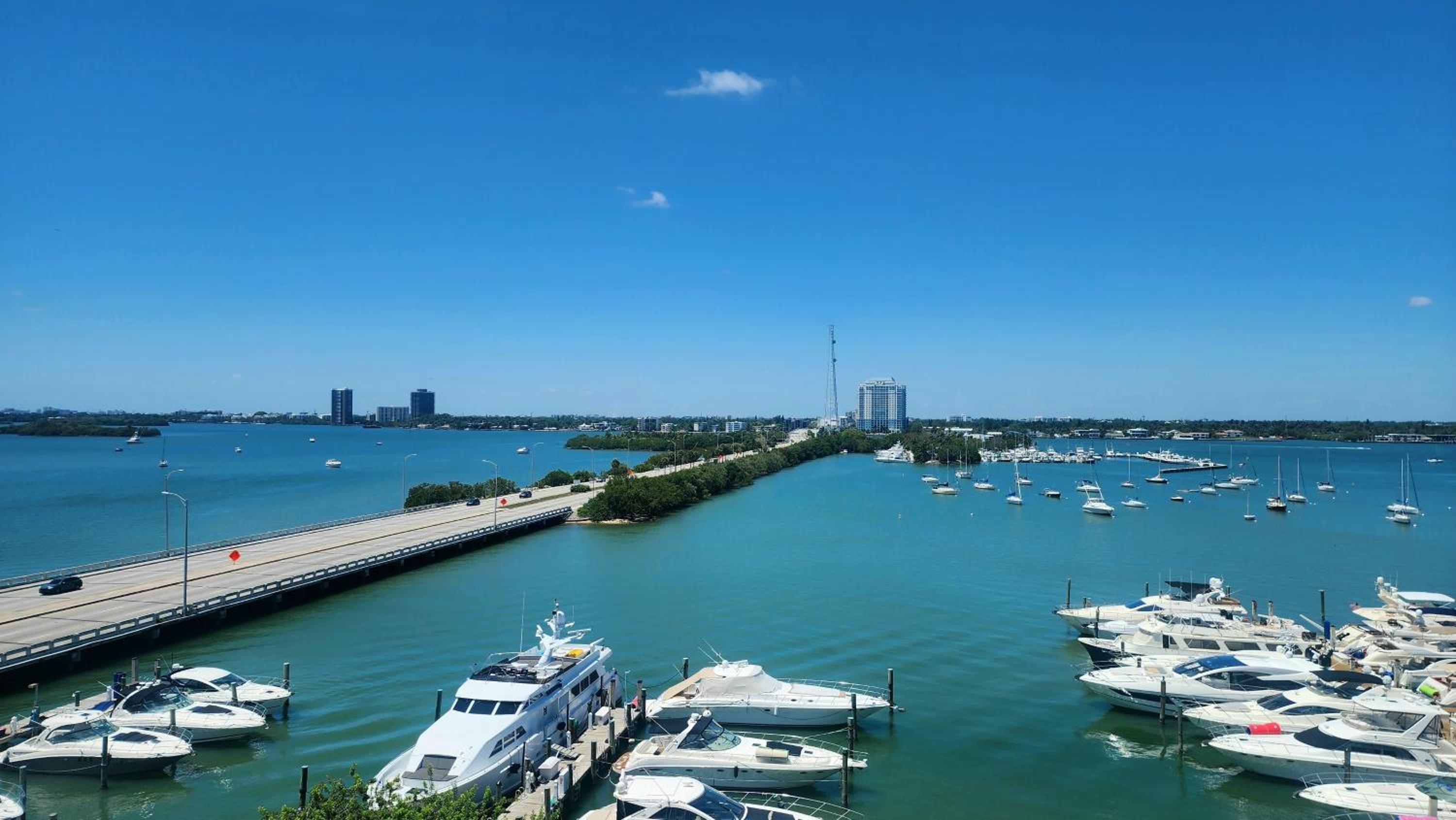 Bayfront Apartment Breathtaking Views- one bedroom w balcony- living room -Free Parking view 3