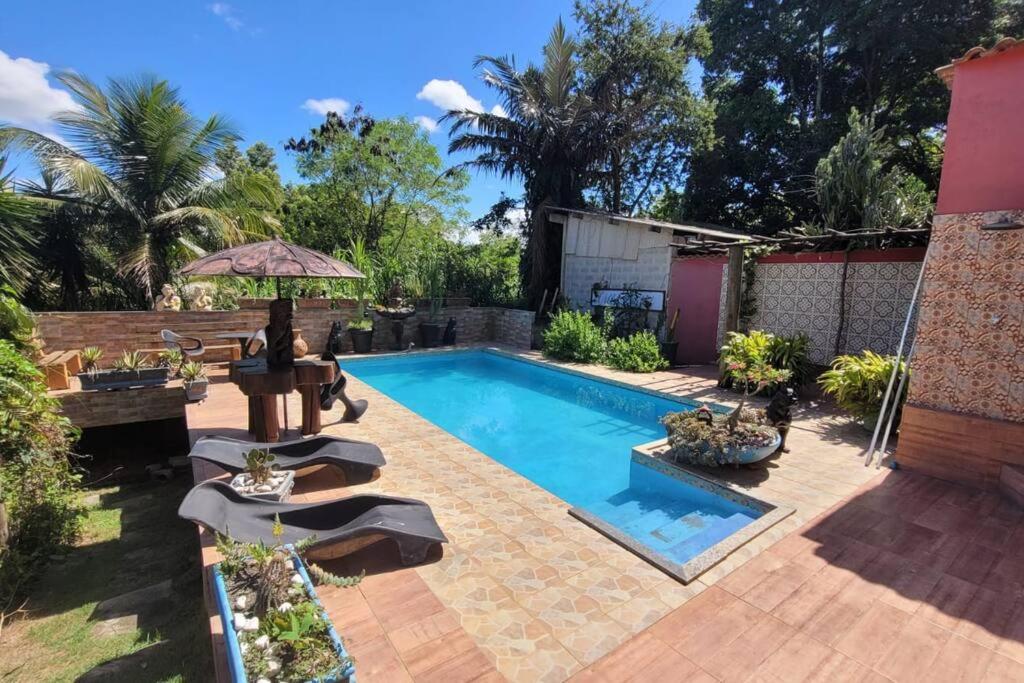 Villa Blue Point - Chácara com piscina e 4 quartos