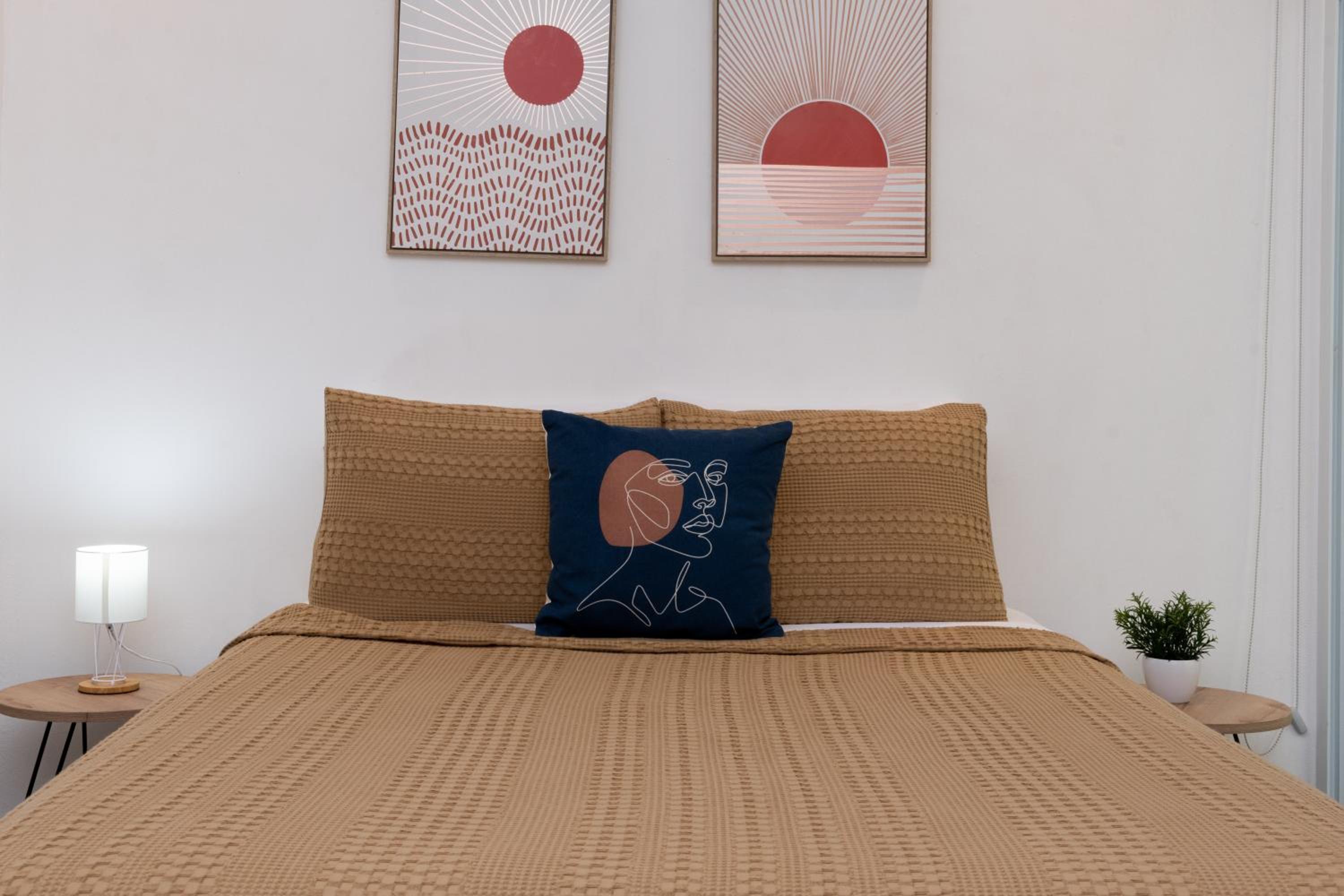 Jaco Lapa Living 3BR Home - Walk to Beach & Dining