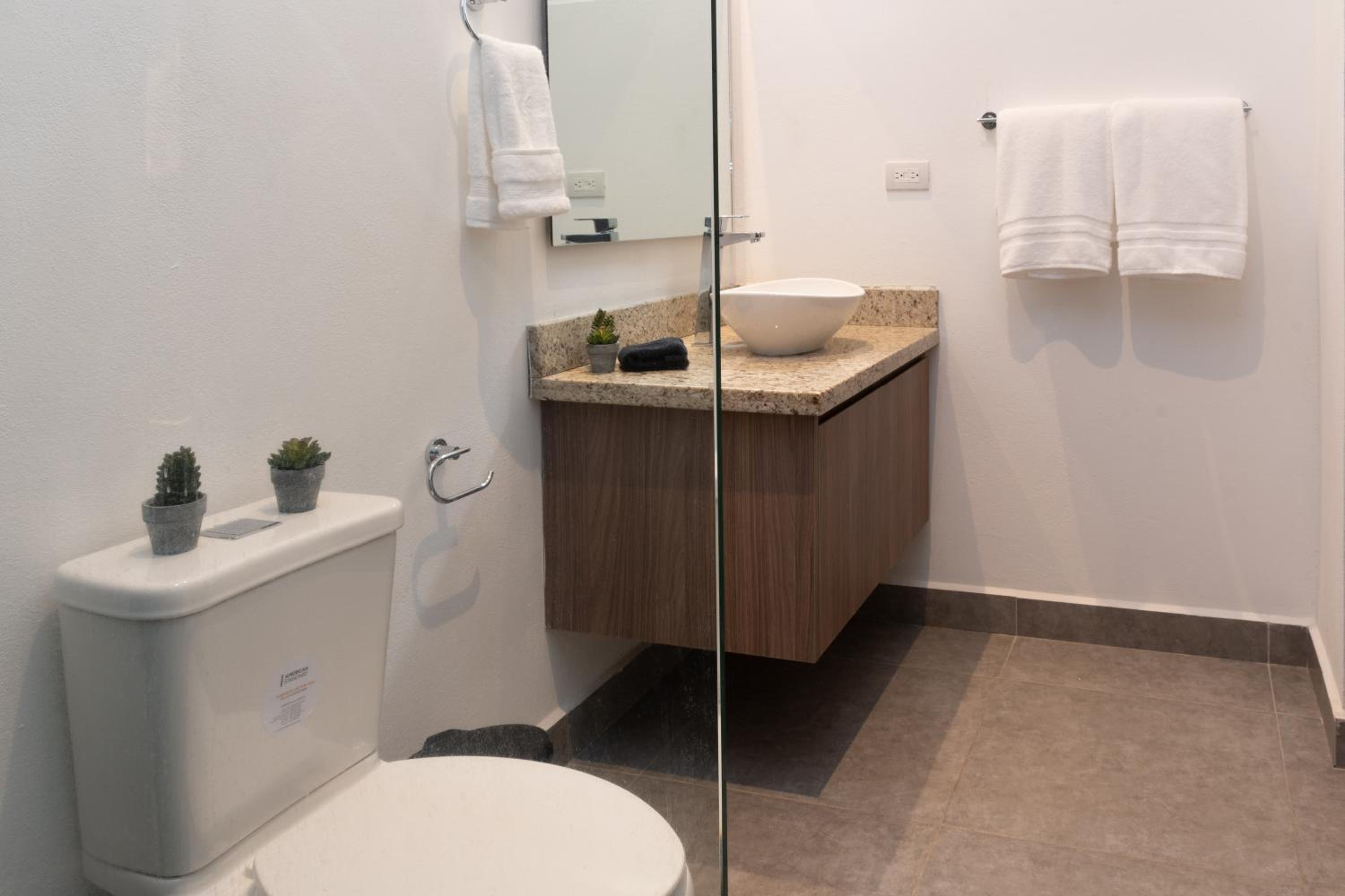 Jaco Lapa Living 3BR Home - Walk to Beach & Dining