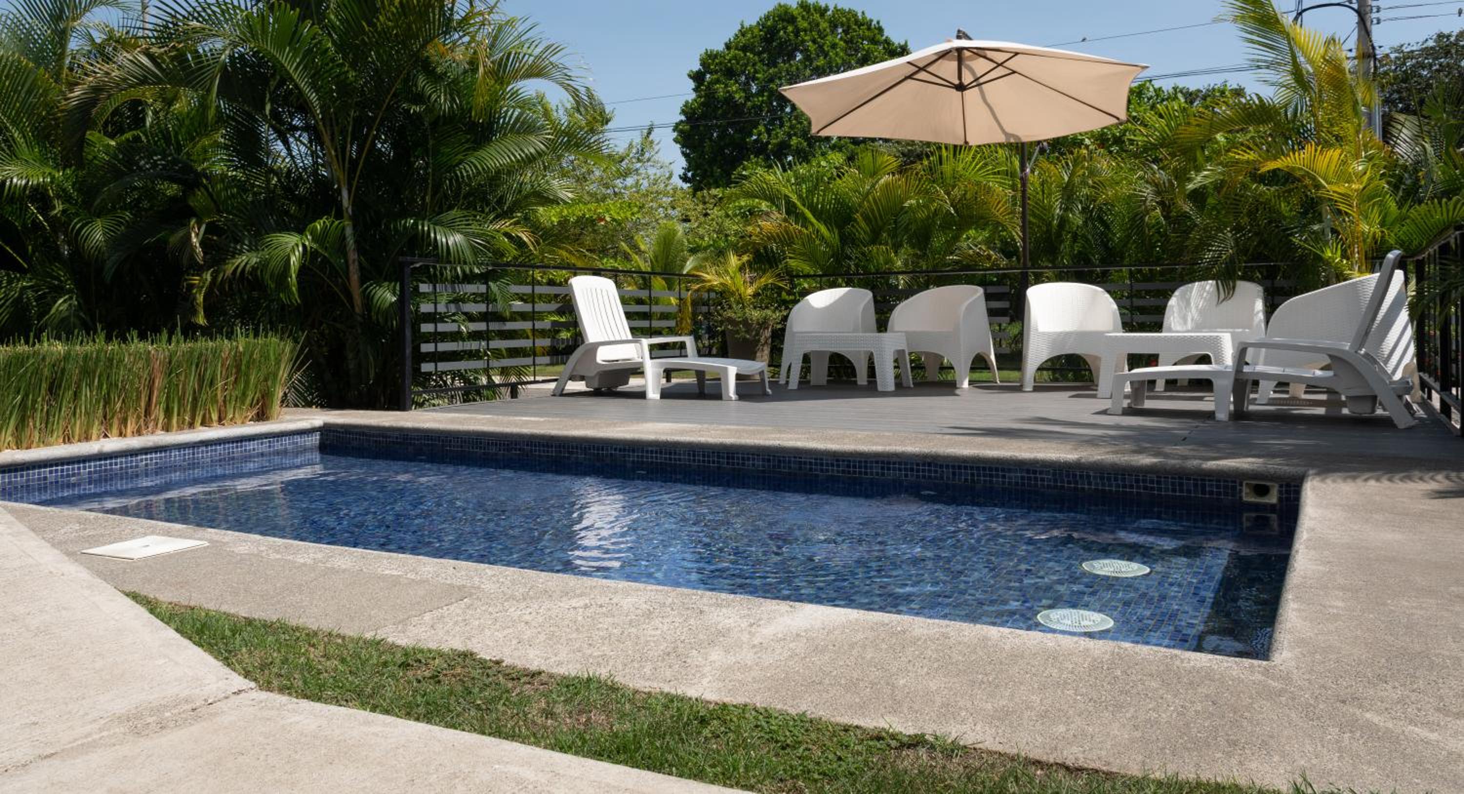 Jaco Lapa Living 3BR Home - Walk to Beach & Dining