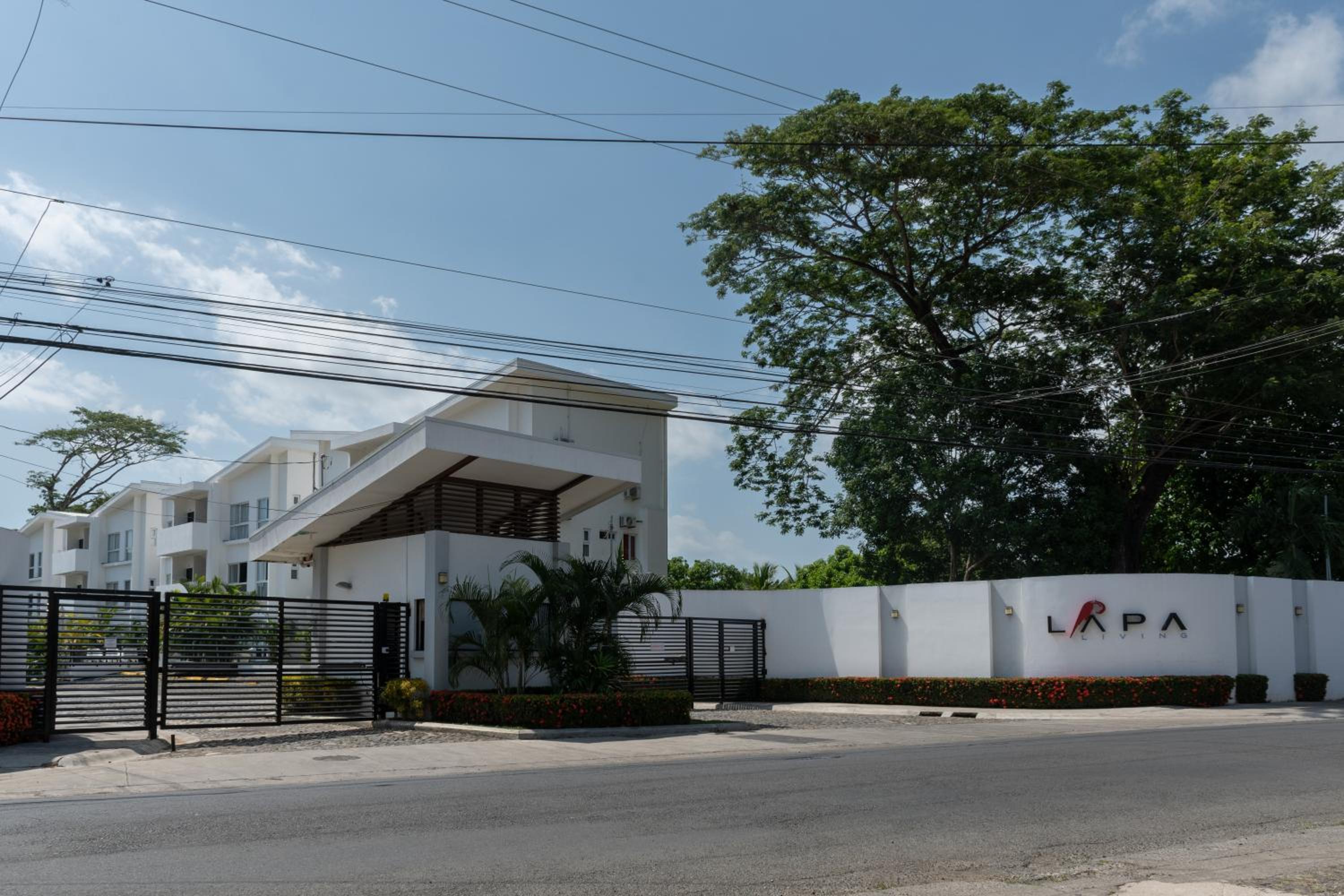 Jaco Lapa Living 3BR Home - Walk to Beach & Dining